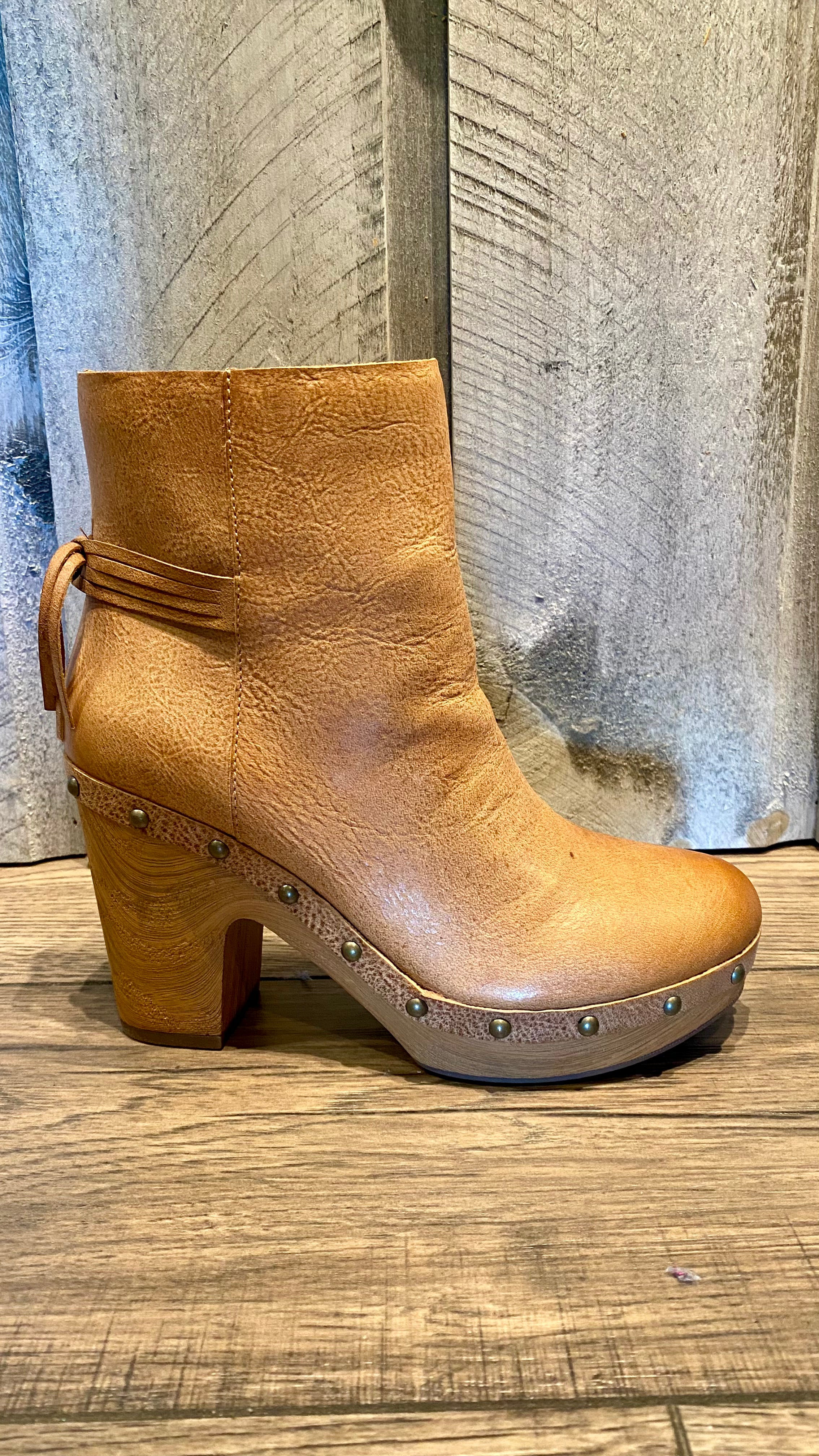 Dianna Boot Size 10