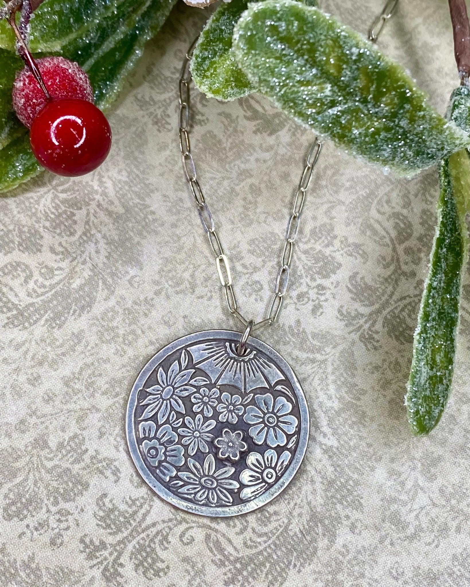 Round Medallion with Raised Flower Necklace - Vintage Vault Boutique