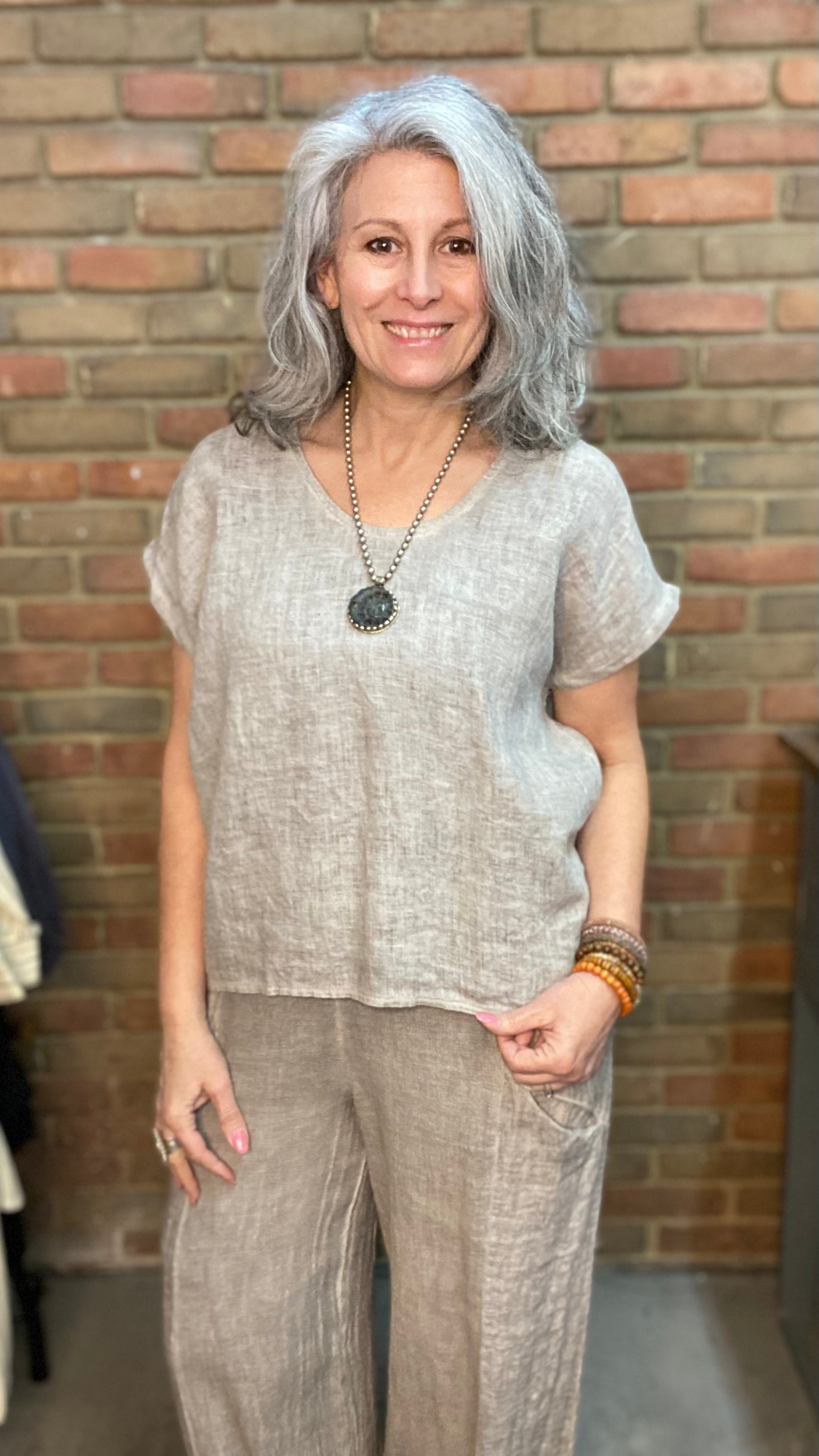 Basic Linen Top Taupe