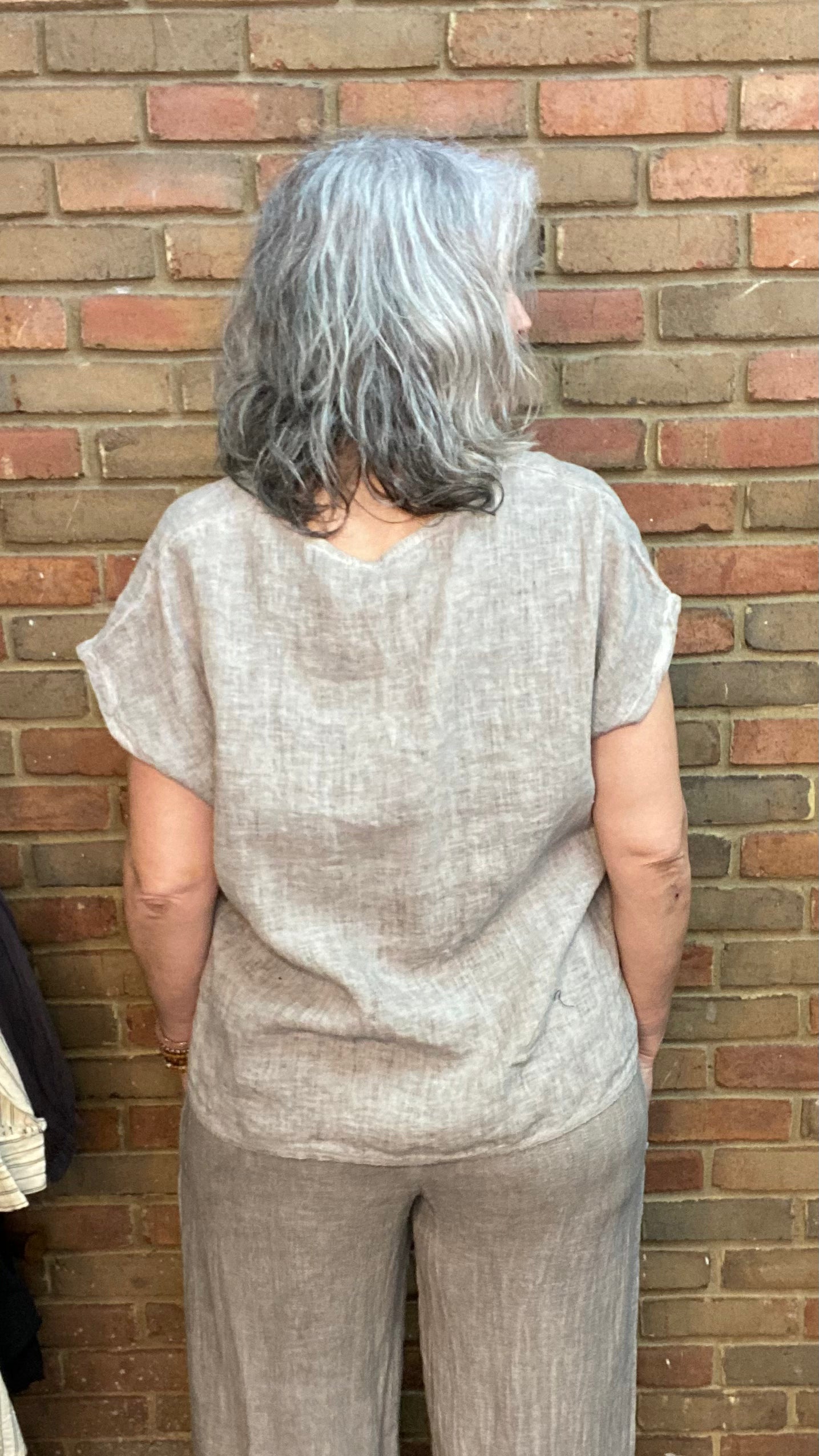 Basic Linen Top Taupe