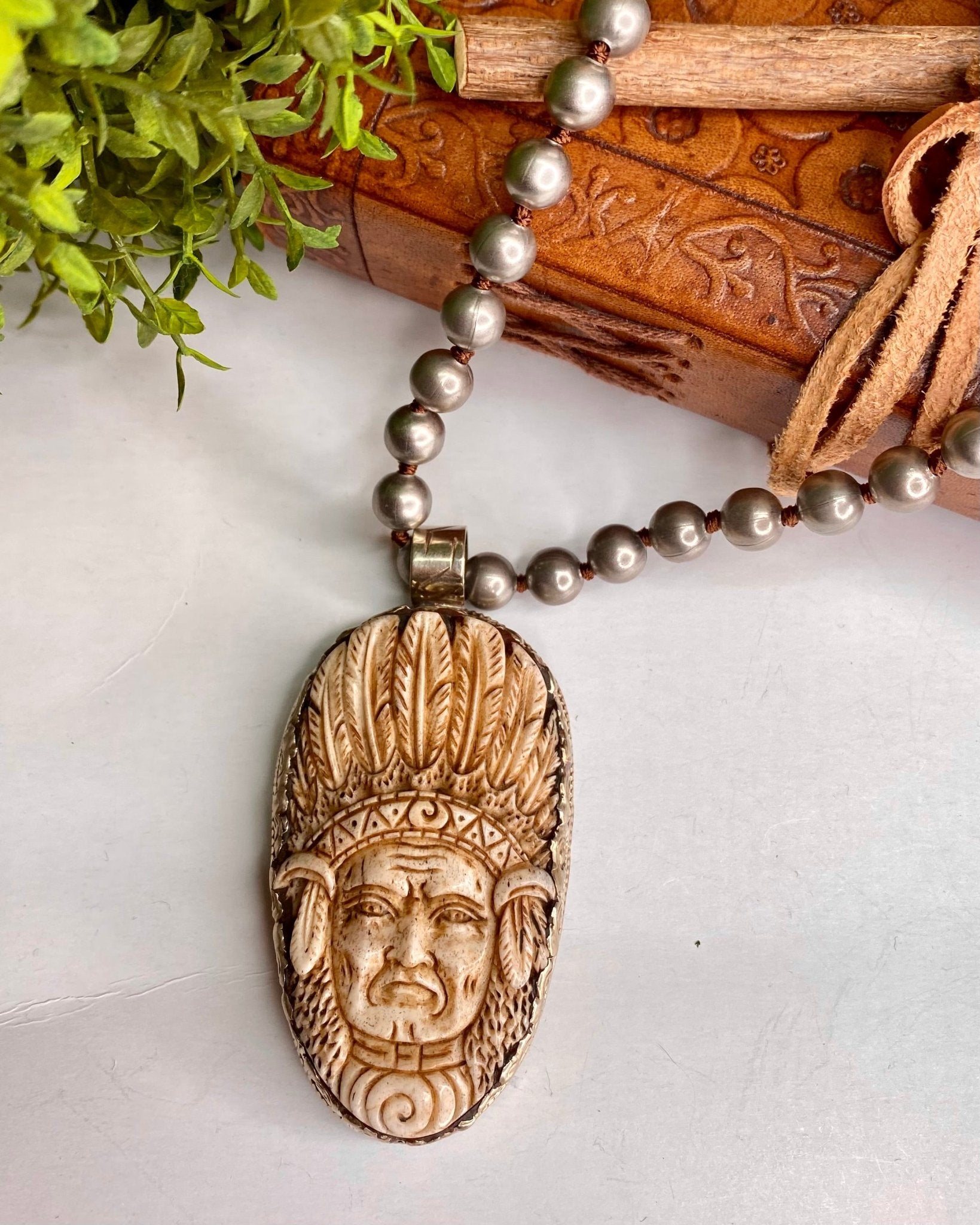 Tibetan Native American Chief Necklace - Vintage Vault Boutique