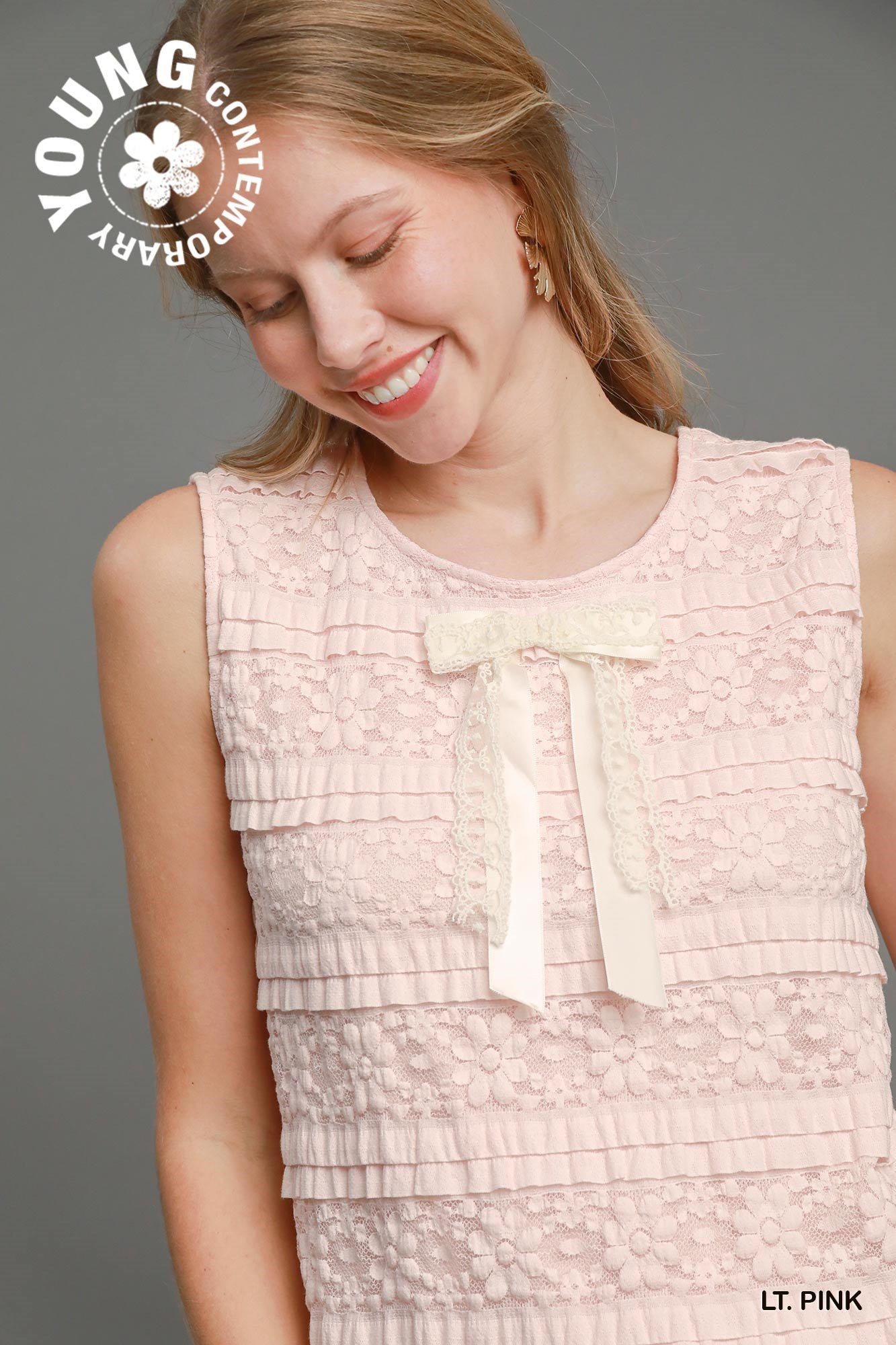 Tiered Lace Sleeveless Top