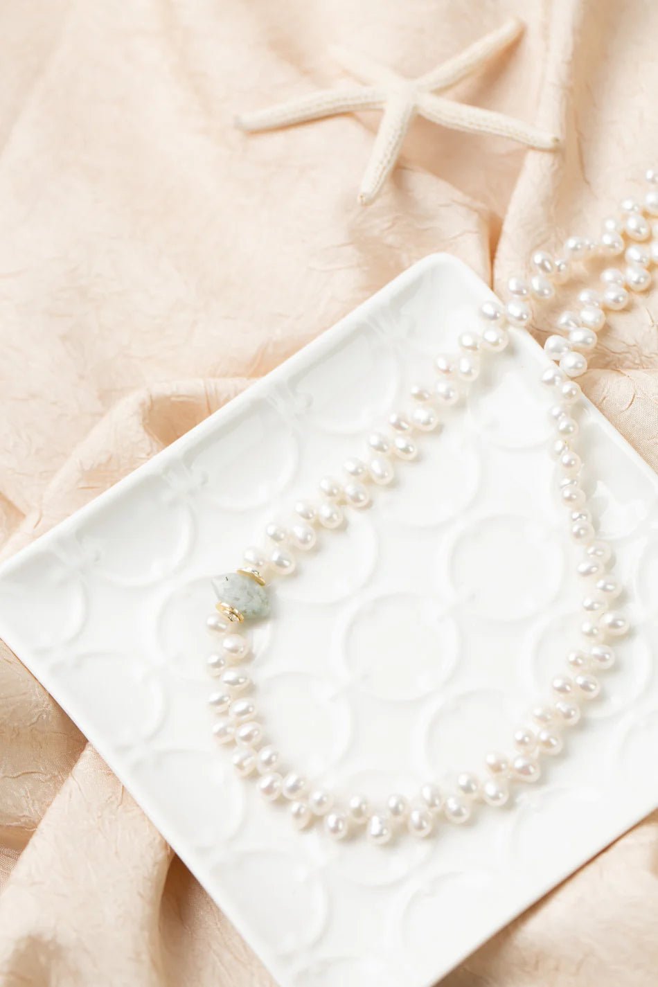 Serenity Statement Necklace N068 - Vintage Vault Boutique