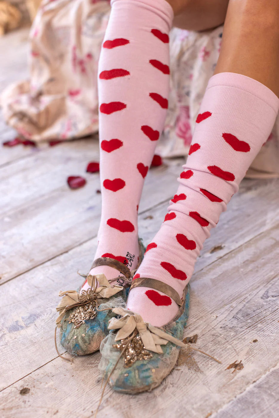 Sock 062 MP Over The Knee Heart Socks