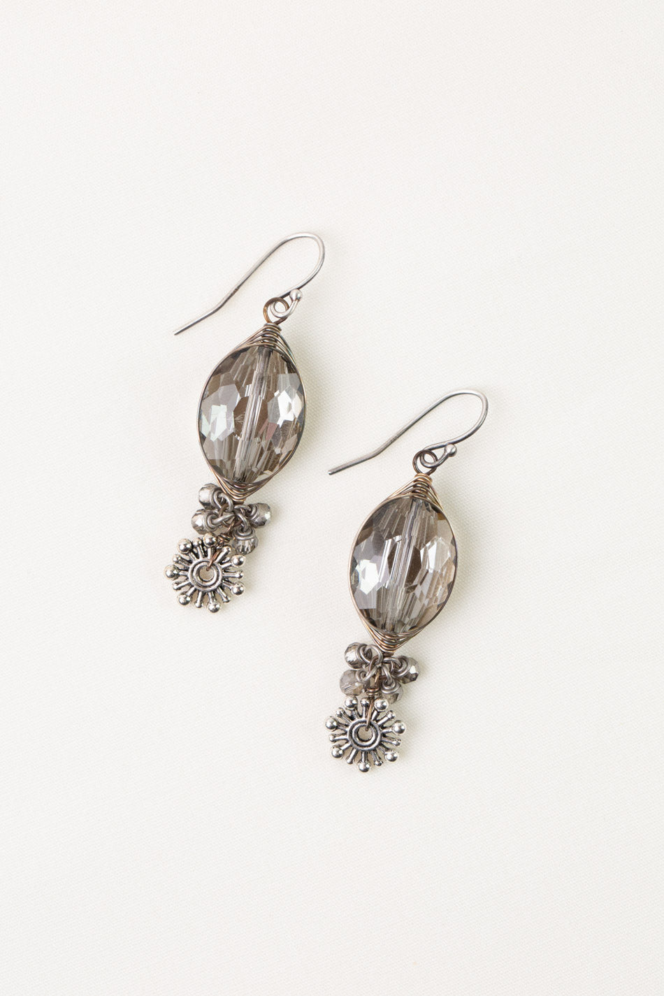 Windsor Castle Herringbone Earrings E106 - Vintage Vault Boutique