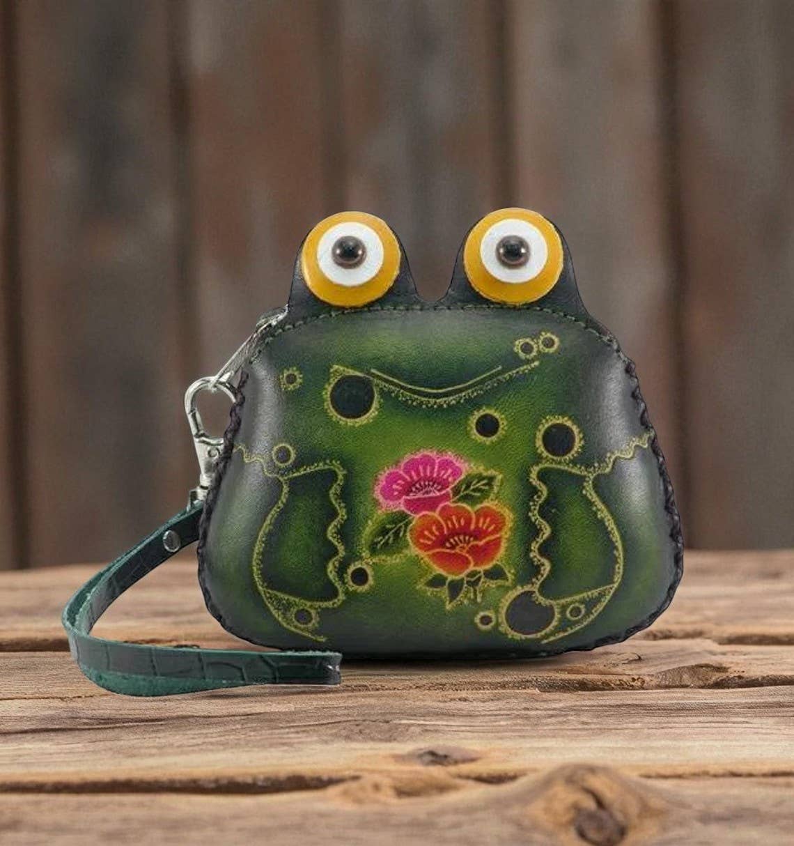 Leather Frog Wristlet - Vintage Vault Boutique