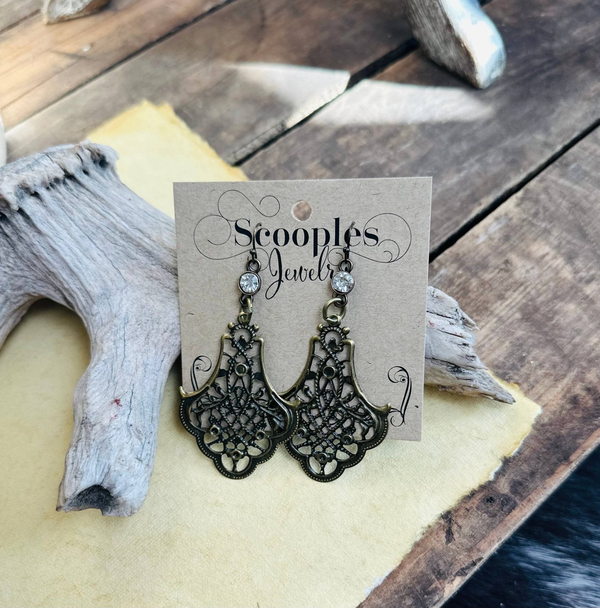 Filigree Teardrop Rhinestone Earring - Vintage Vault Boutique