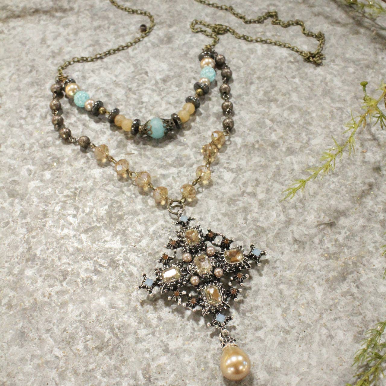 Classy Blue & Topaz Necklace Valentine