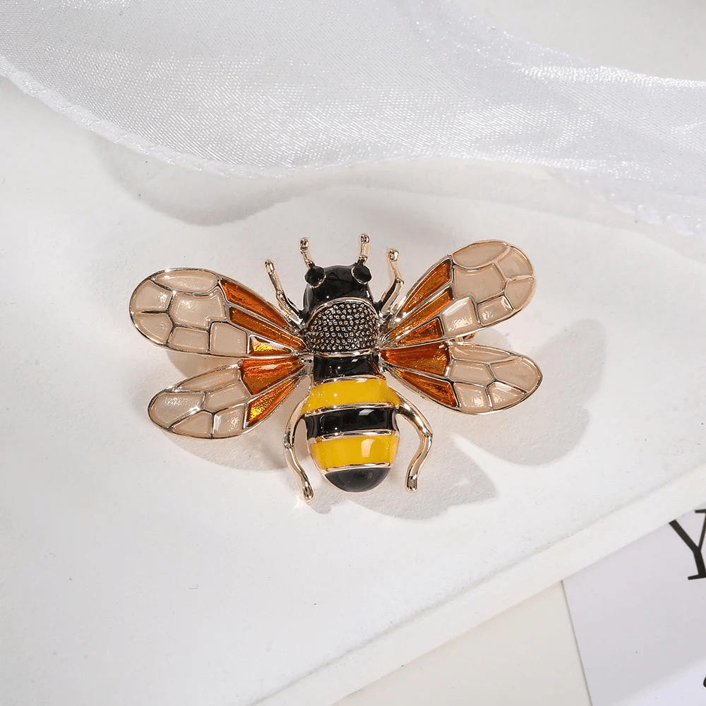Bee Alloy Brooch Pin - Vintage Vault Boutique