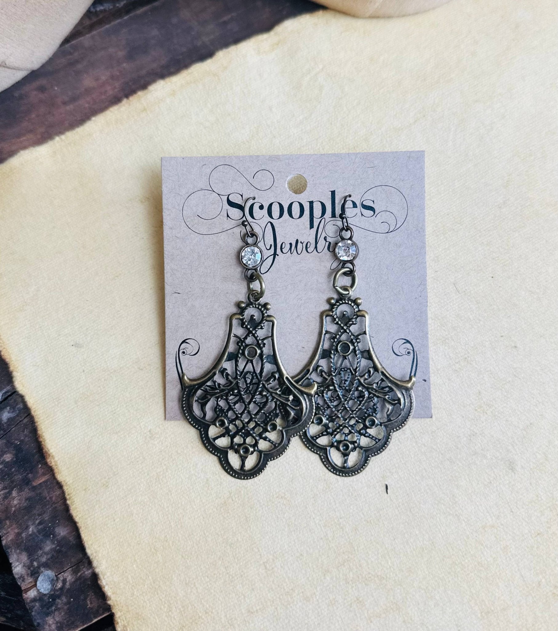 Filigree Teardrop Rhinestone Earring - Vintage Vault Boutique