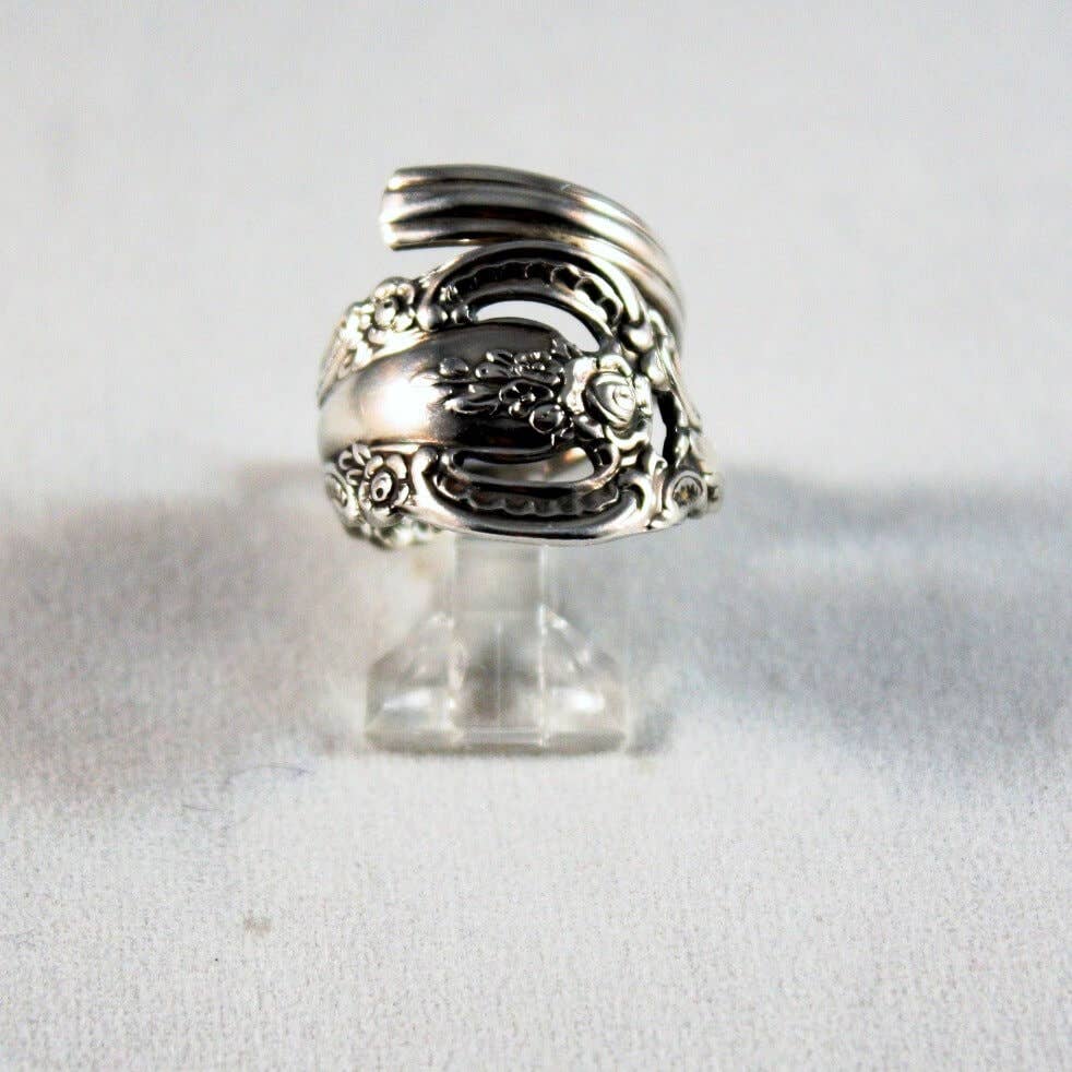 Silver Handle Ring - Vintage Vault Boutique