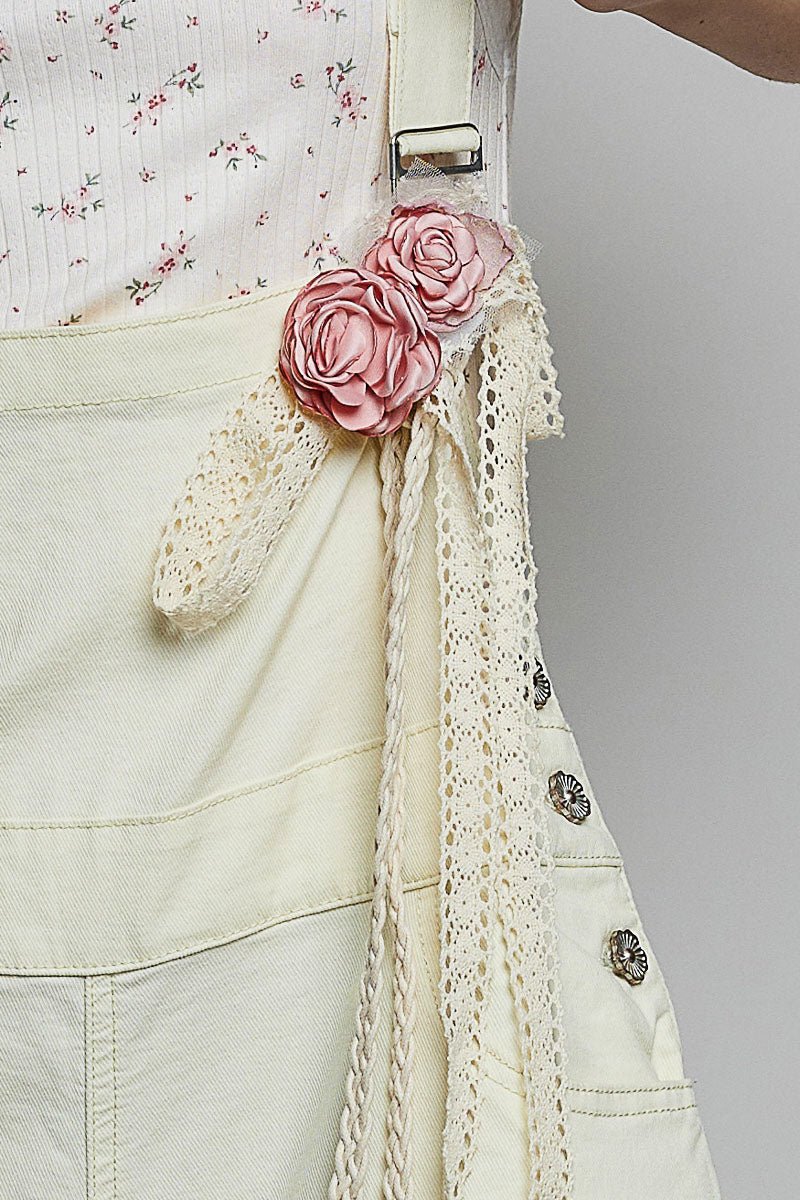 Crochet Lace and Flower Belt - Vintage Vault Boutique