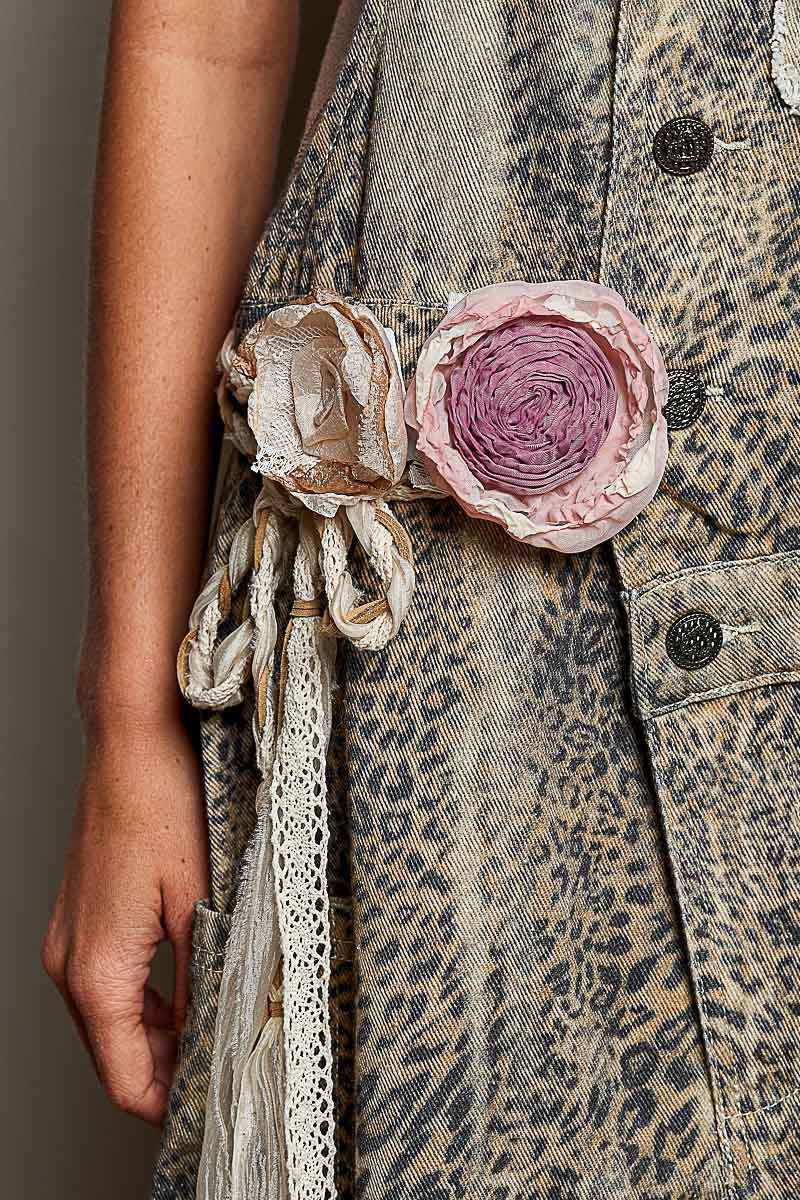 Lace and Flower Belt - Vintage Vault Boutique