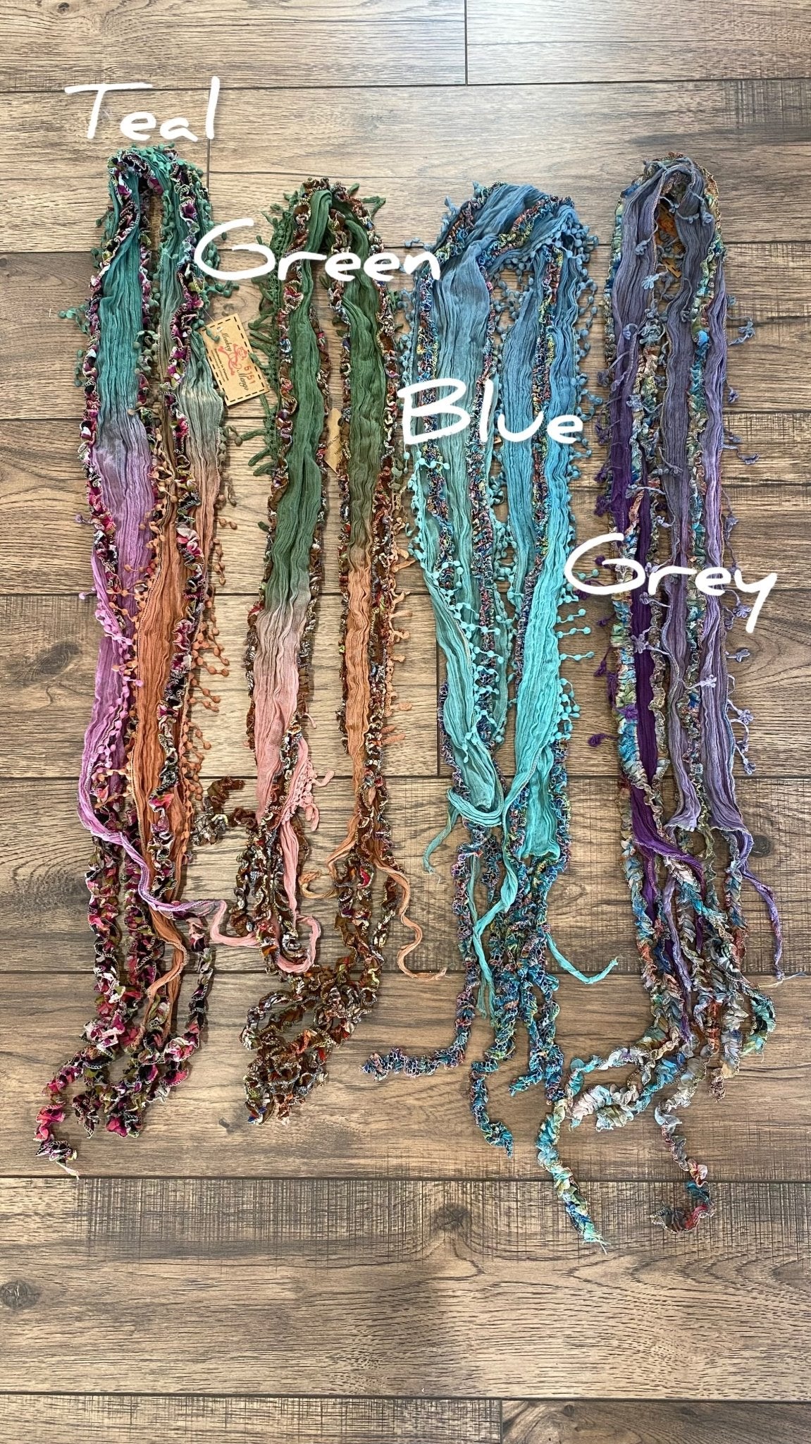 Mango Monkey Scarf - Vintage Vault Boutique