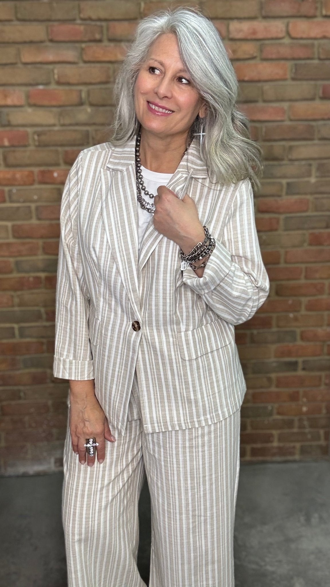 Linen Striped Blazer - Vintage Vault Boutique