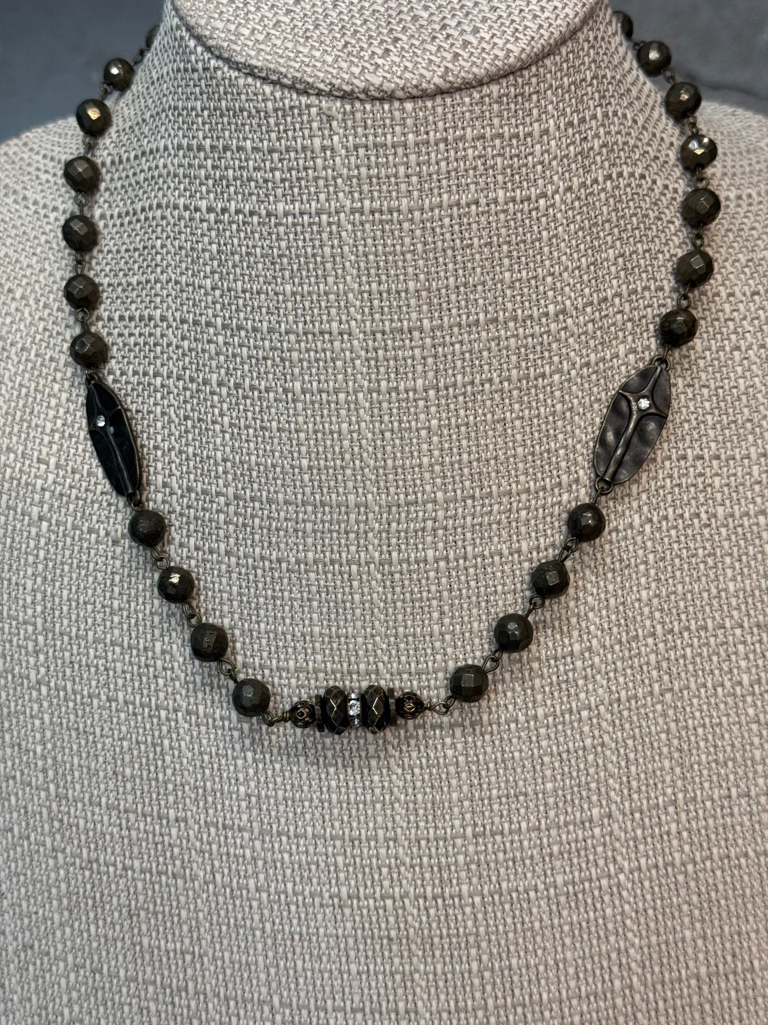 Pyrite Gemstone Necklace - Vintage Vault Boutique