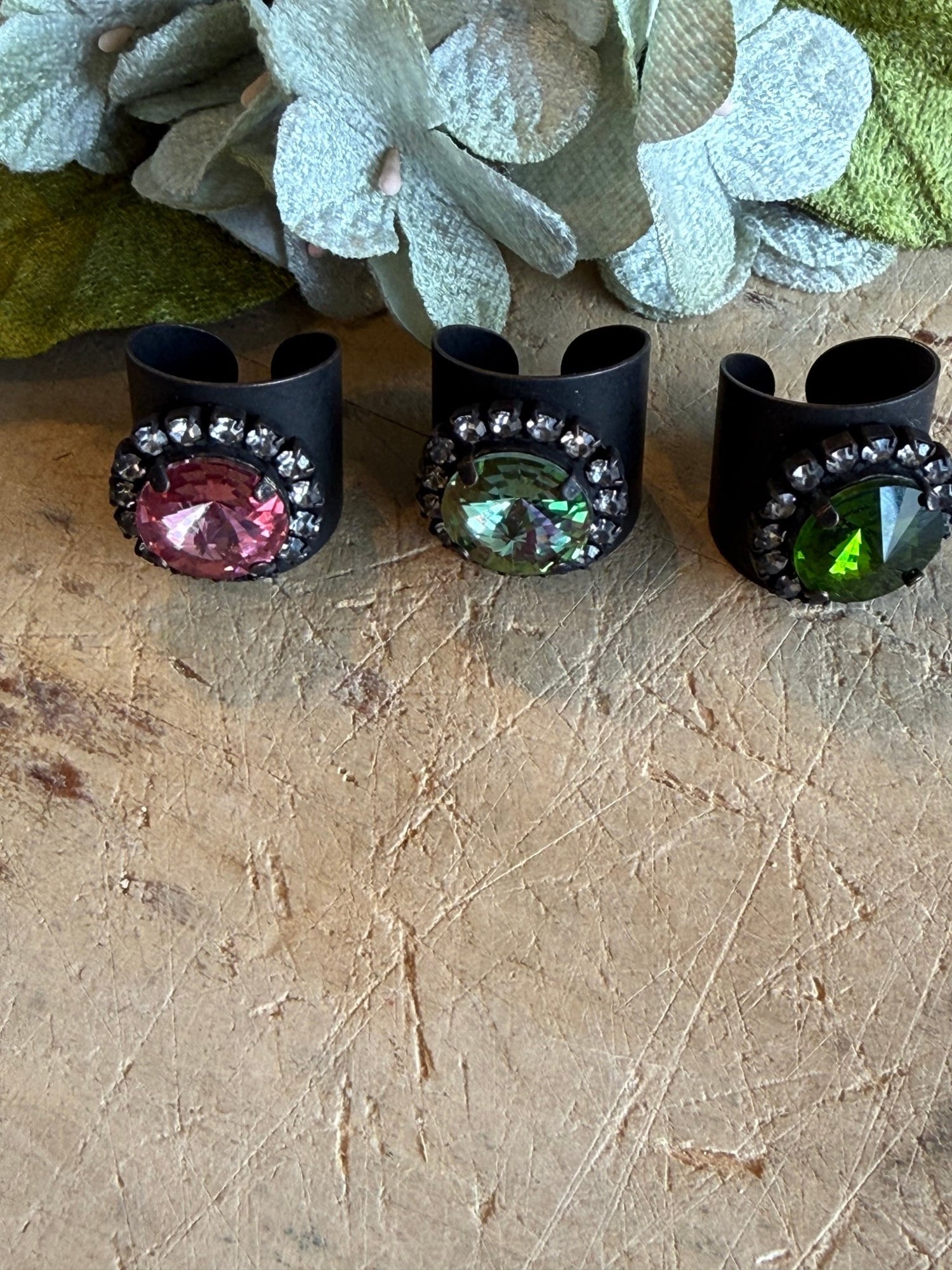 Jacci Ring in Smutt - Vintage Vault Boutique