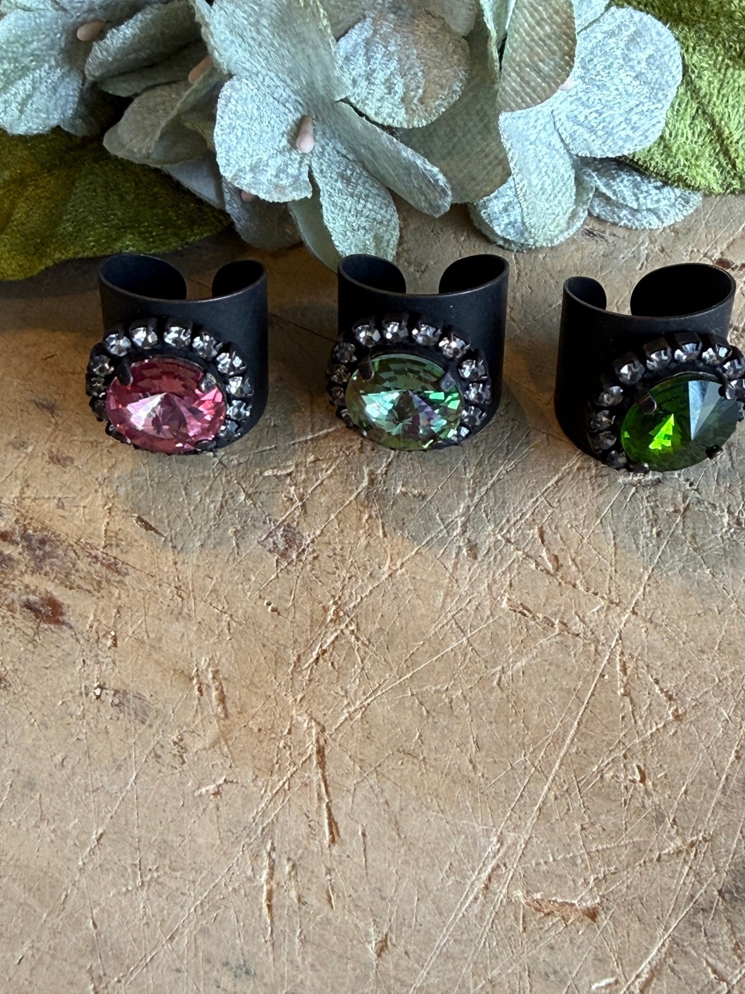 Jacci Ring in Smutt - Vintage Vault Boutique
