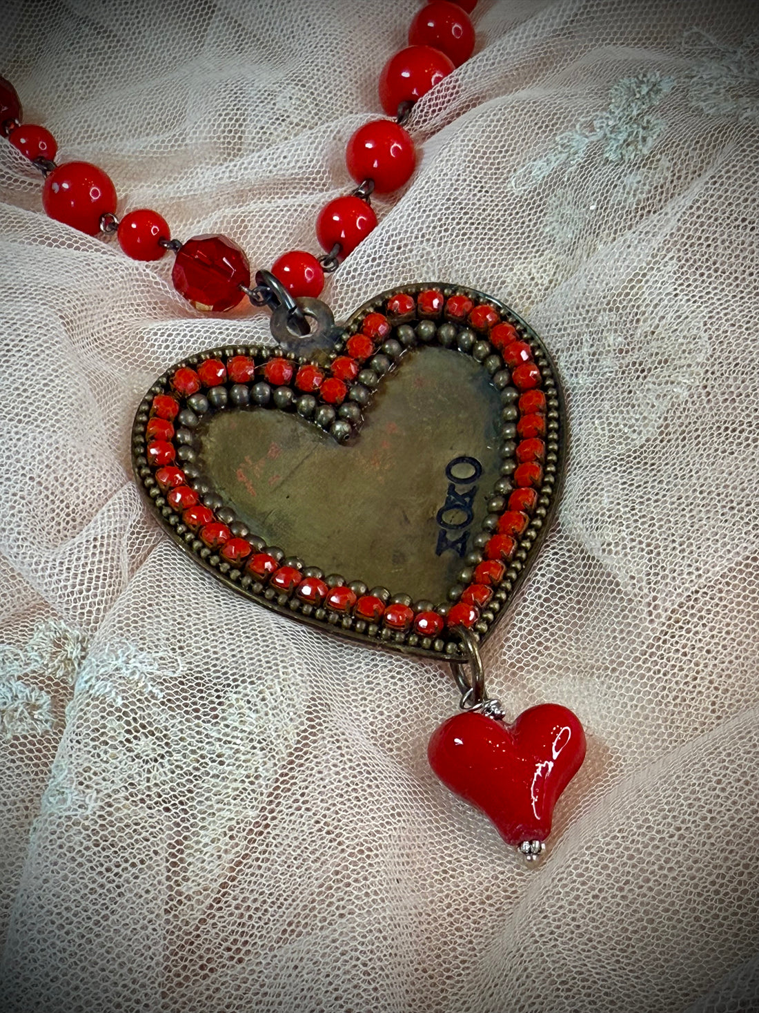 xOxO Heart on Red Bead Necklace