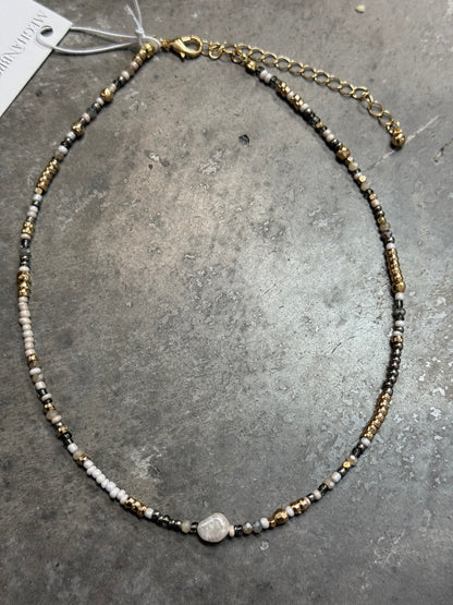 Dandy Gray Pearl Chocker Necklace