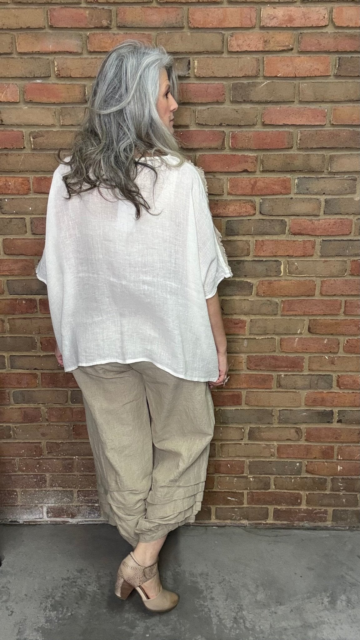 Linen Tucked Bottom Pant - Vintage Vault Boutique