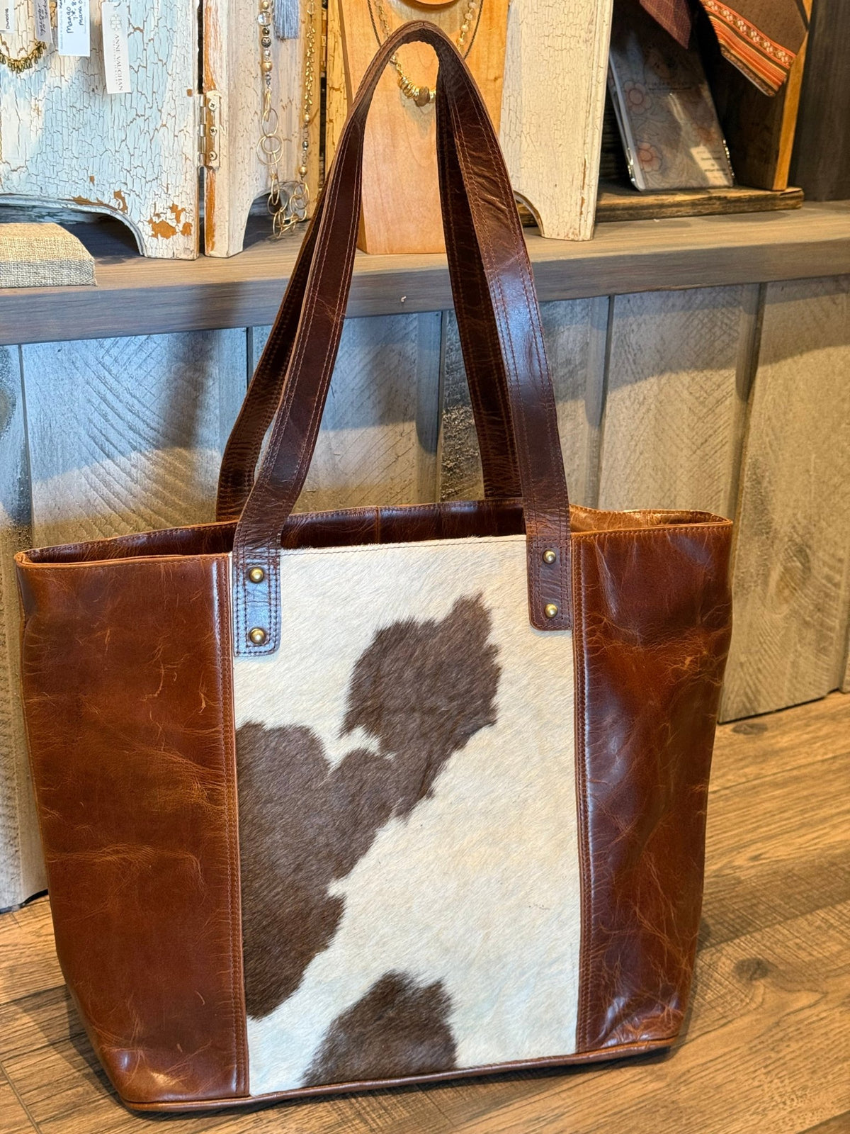 Large Cowhide Tote - Vintage Vault Boutique