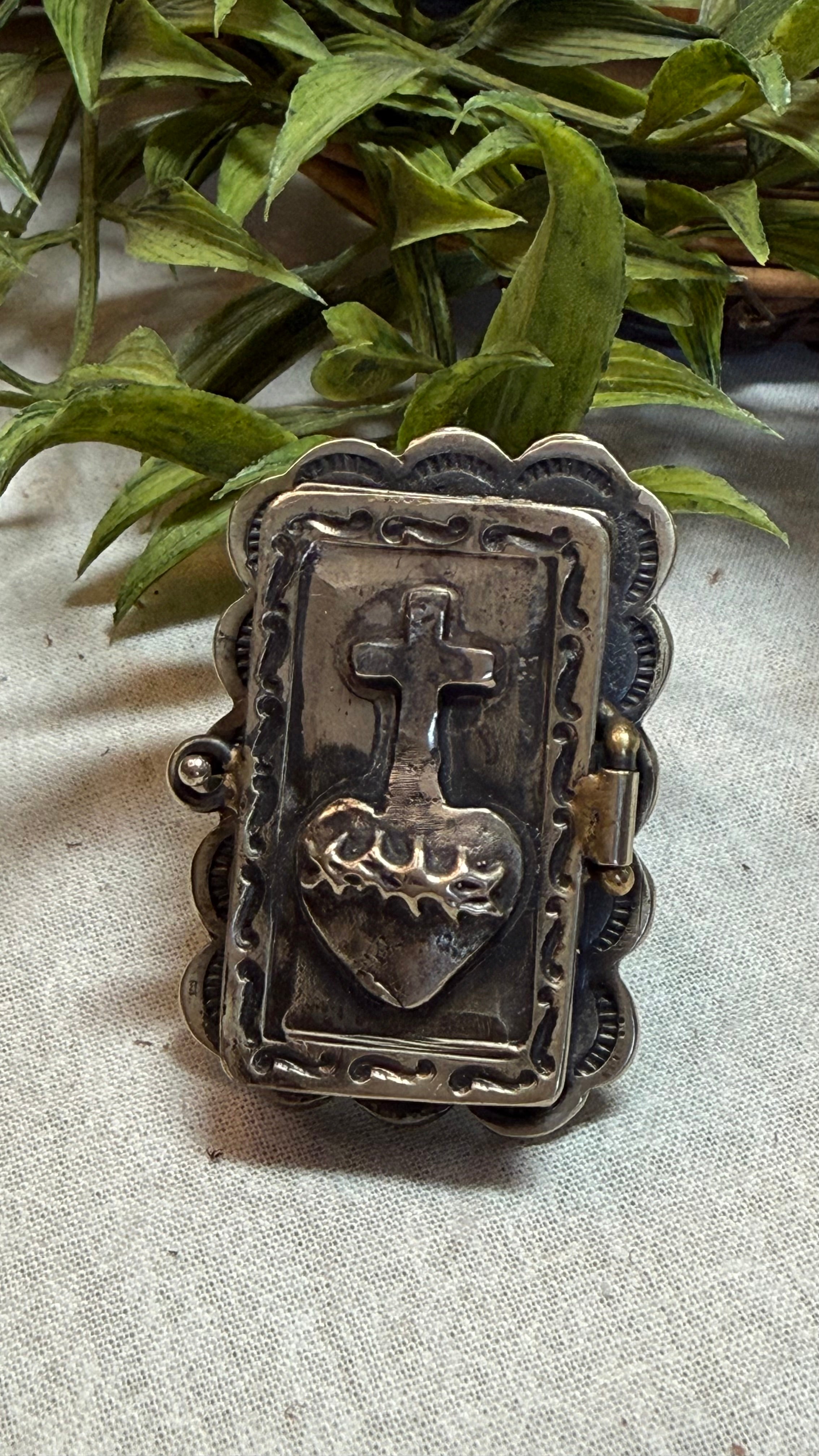 Milagro Locket Ring