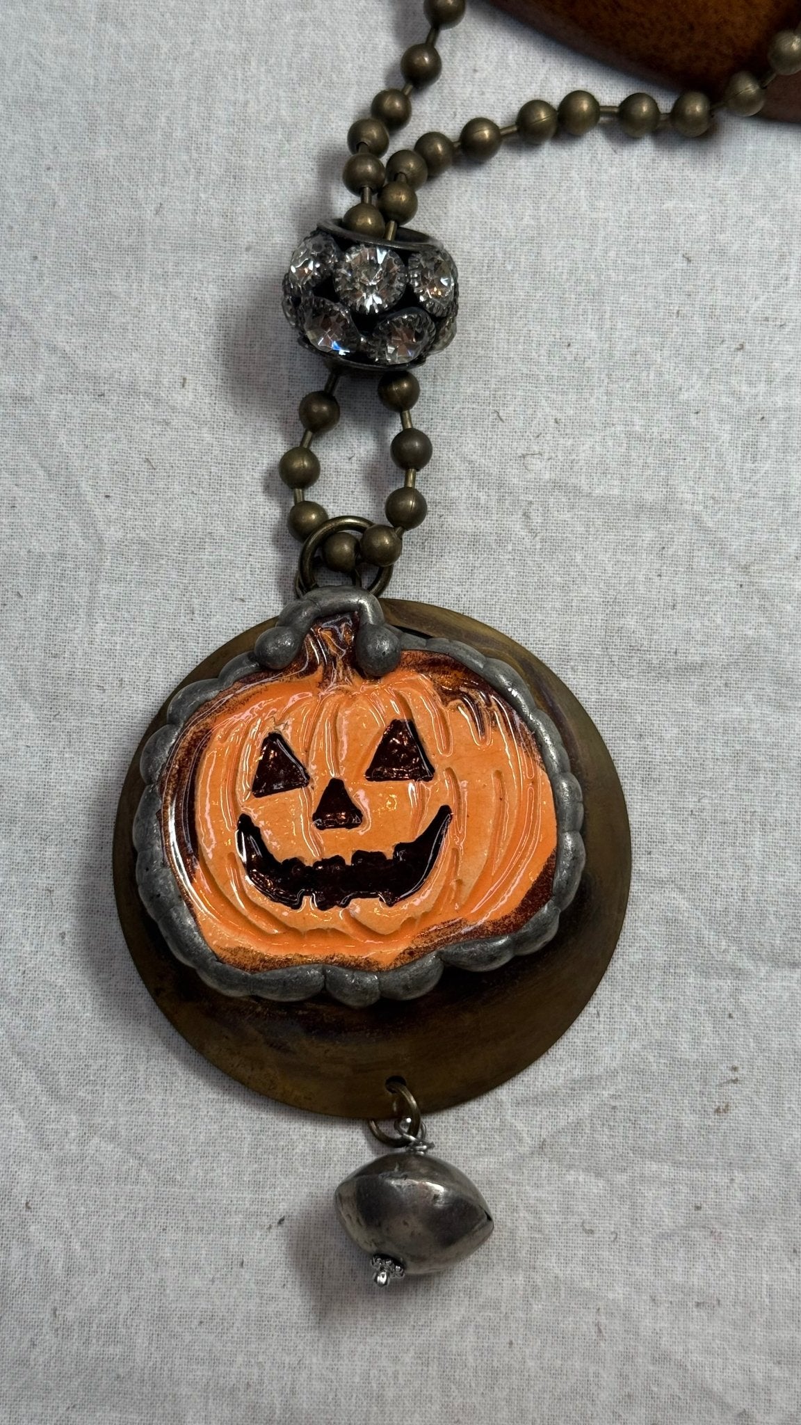 Ceramic Jack-O Necklace - Vintage Vault Boutique