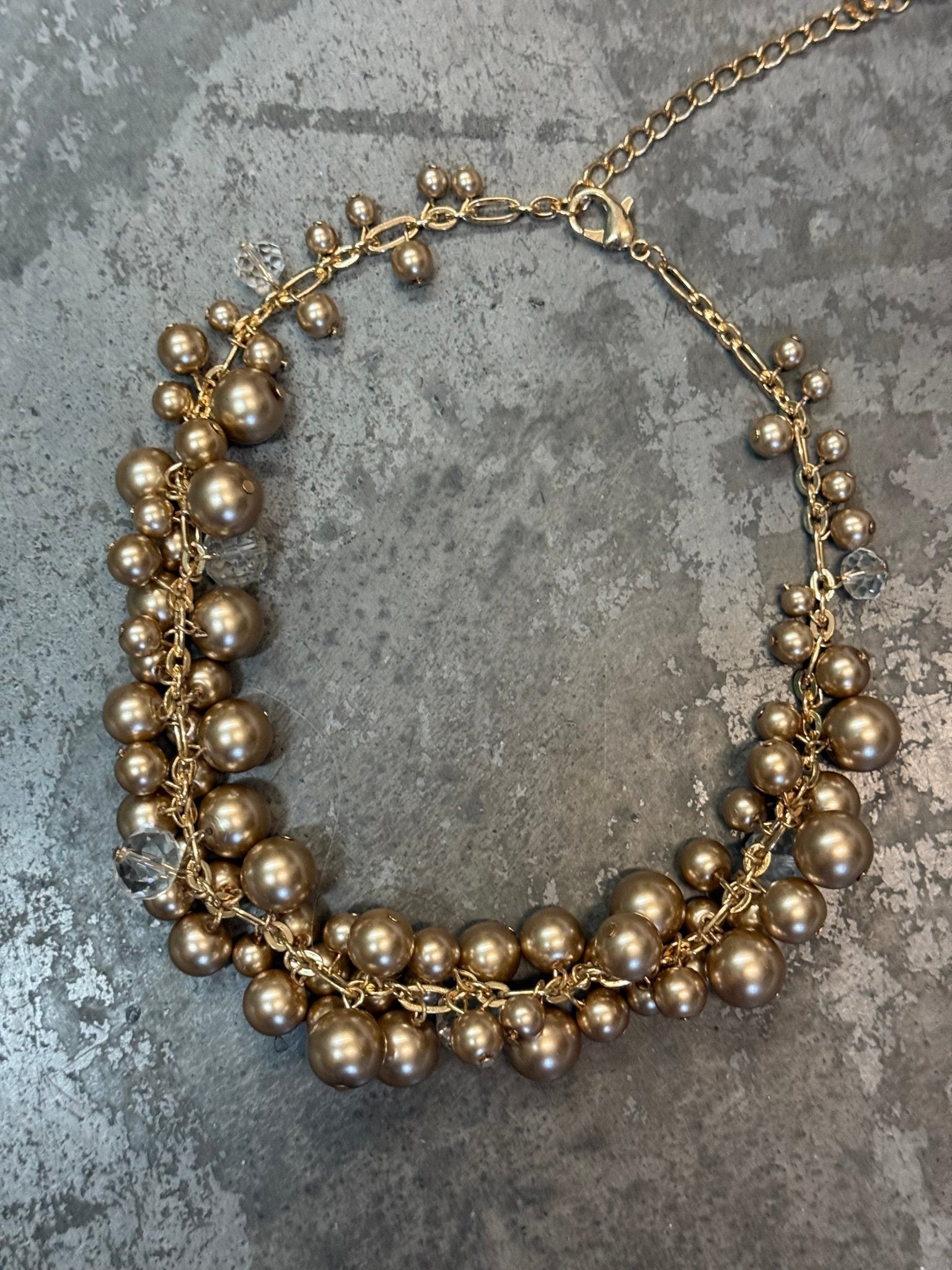 Short Cluster Pearl Strand Necklace - Vintage Vault Boutique