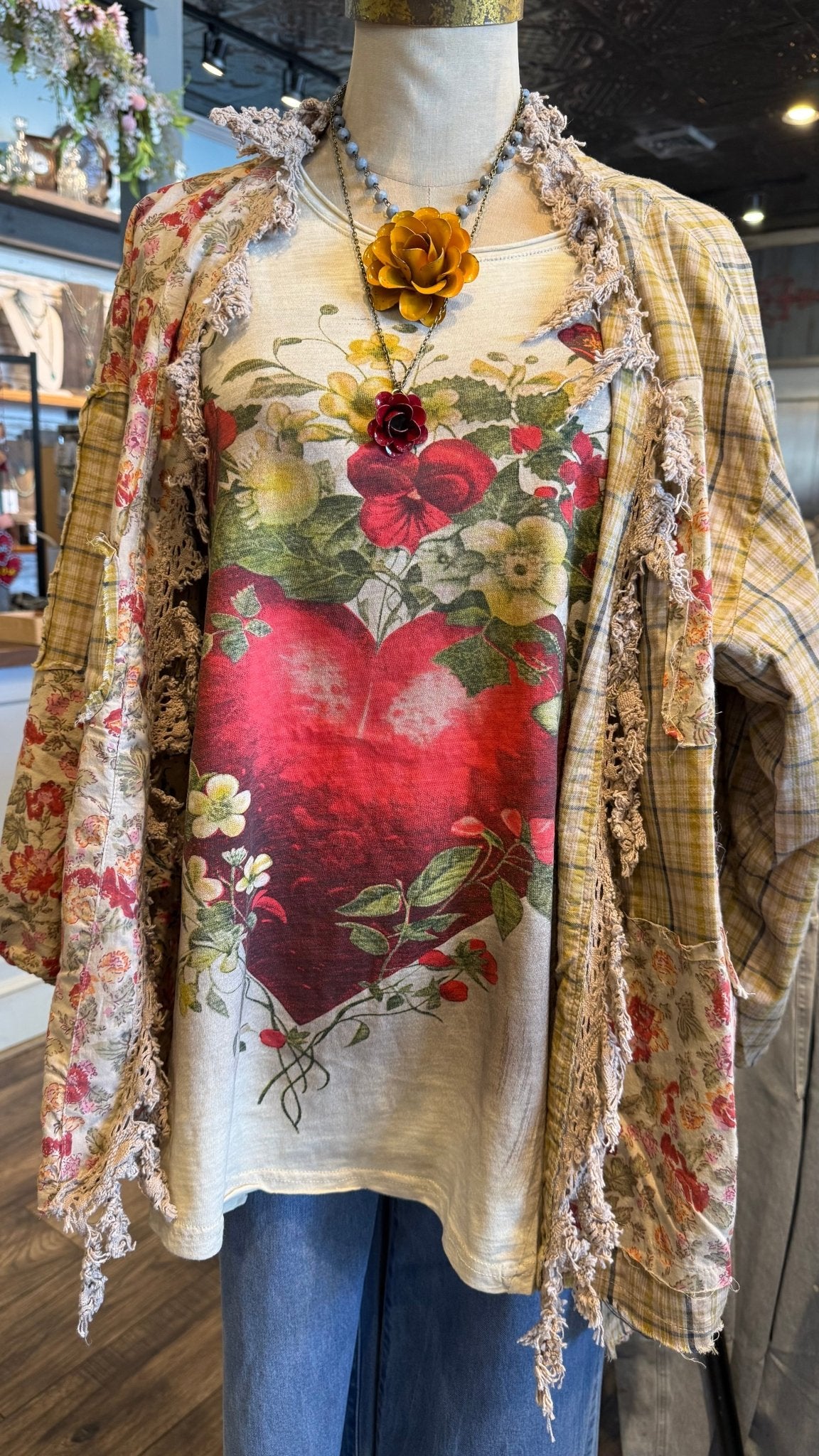 Moon Dance Tee - Full Heart - Vintage Vault Boutique