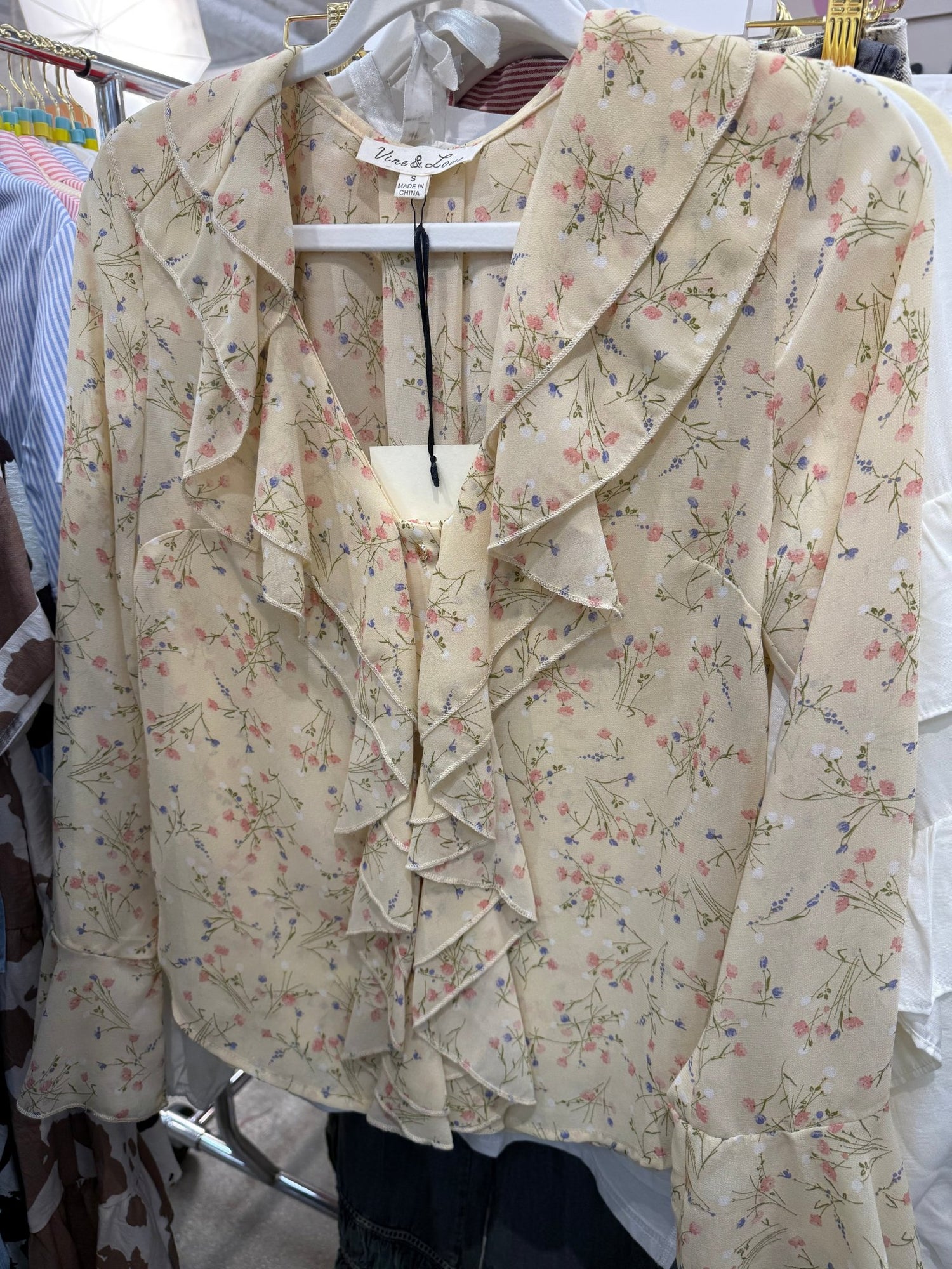 V - Neck Ruffle Design Floral Chiffon Blouse - Vintage Vault Boutique