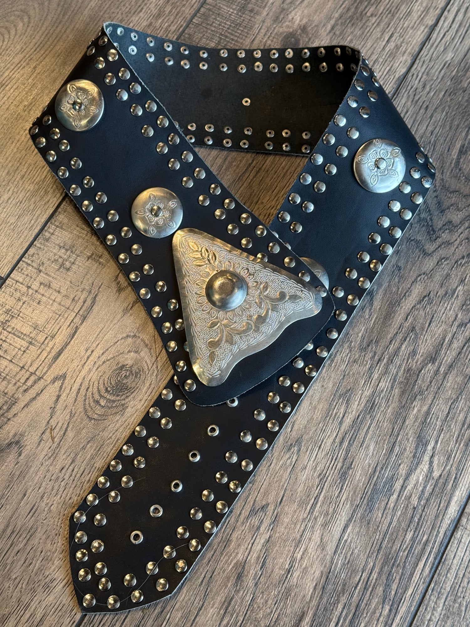 Wide Triangle Buckle Belt