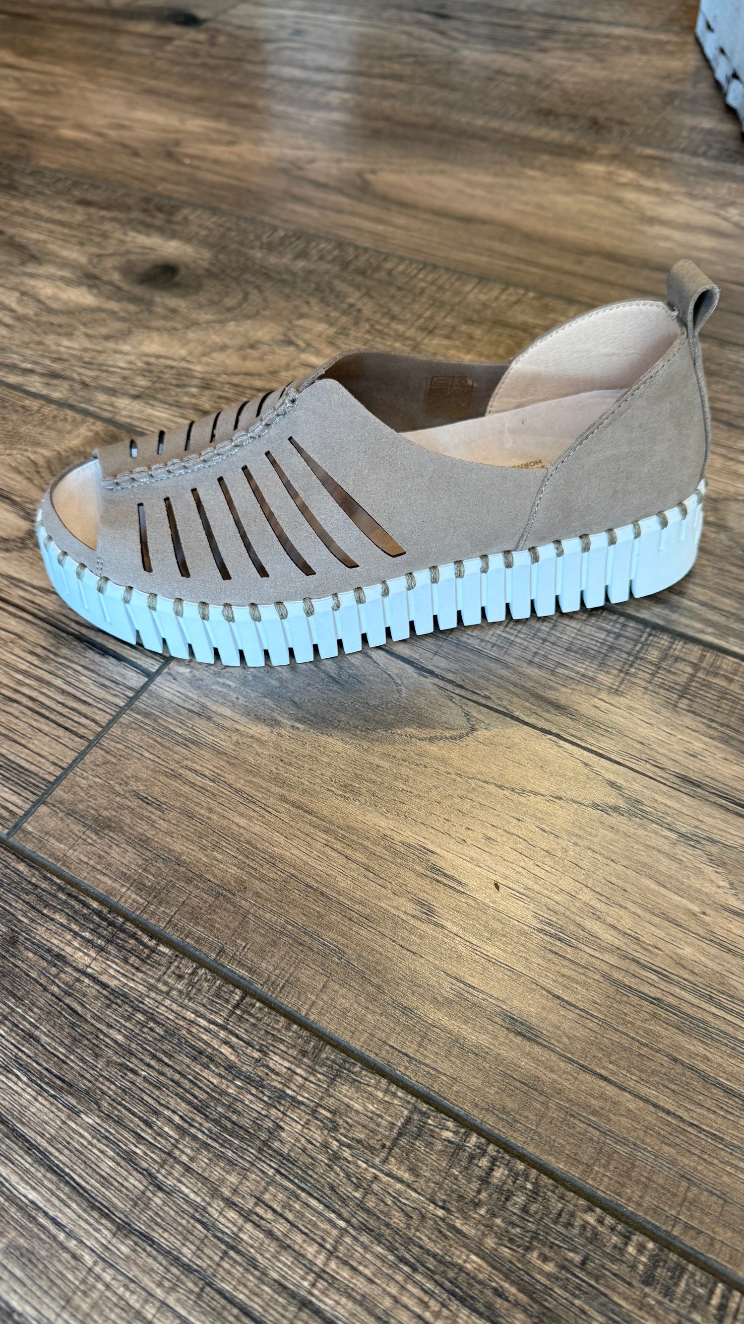 Tulip 9376 Platform Open Toe Slip On Shoe