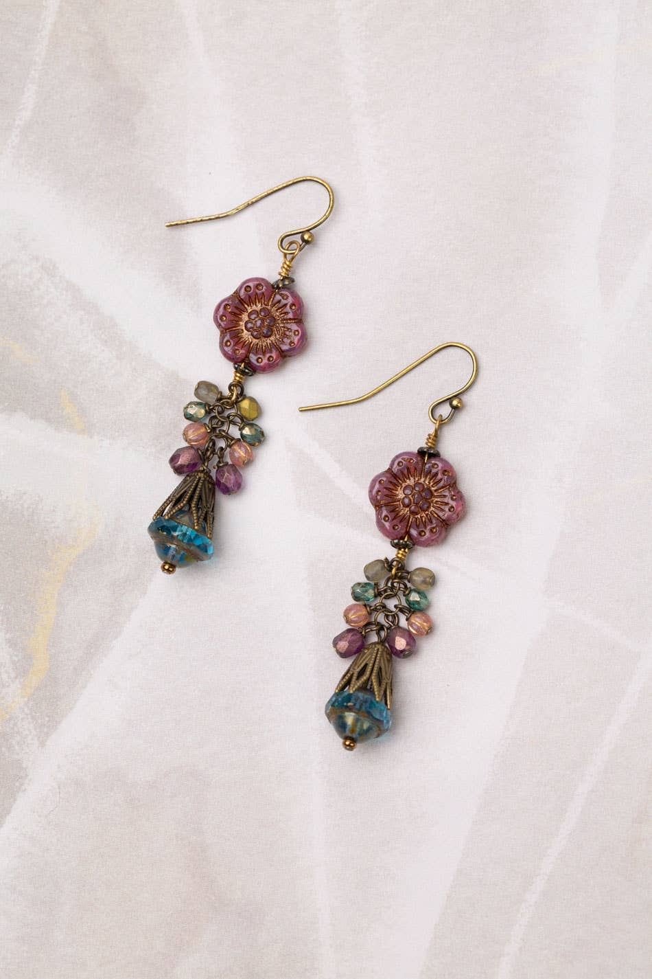 Mauve Czech Glass Cluster Earrings 016-3E - Vintage Vault Boutique