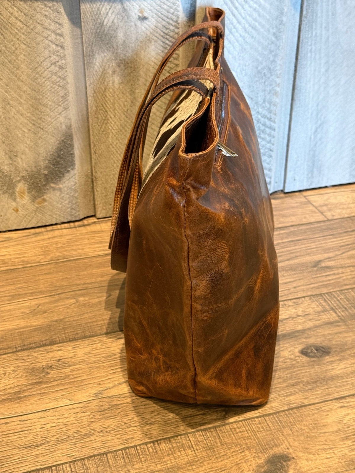 Large Cowhide Tote - Vintage Vault Boutique