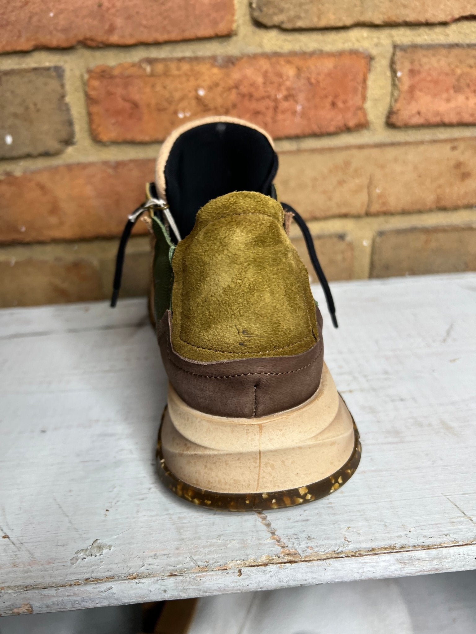 Themis Sneaker Sz 36 37 ( 6 &amp; 7) - Vintage Vault Boutique
