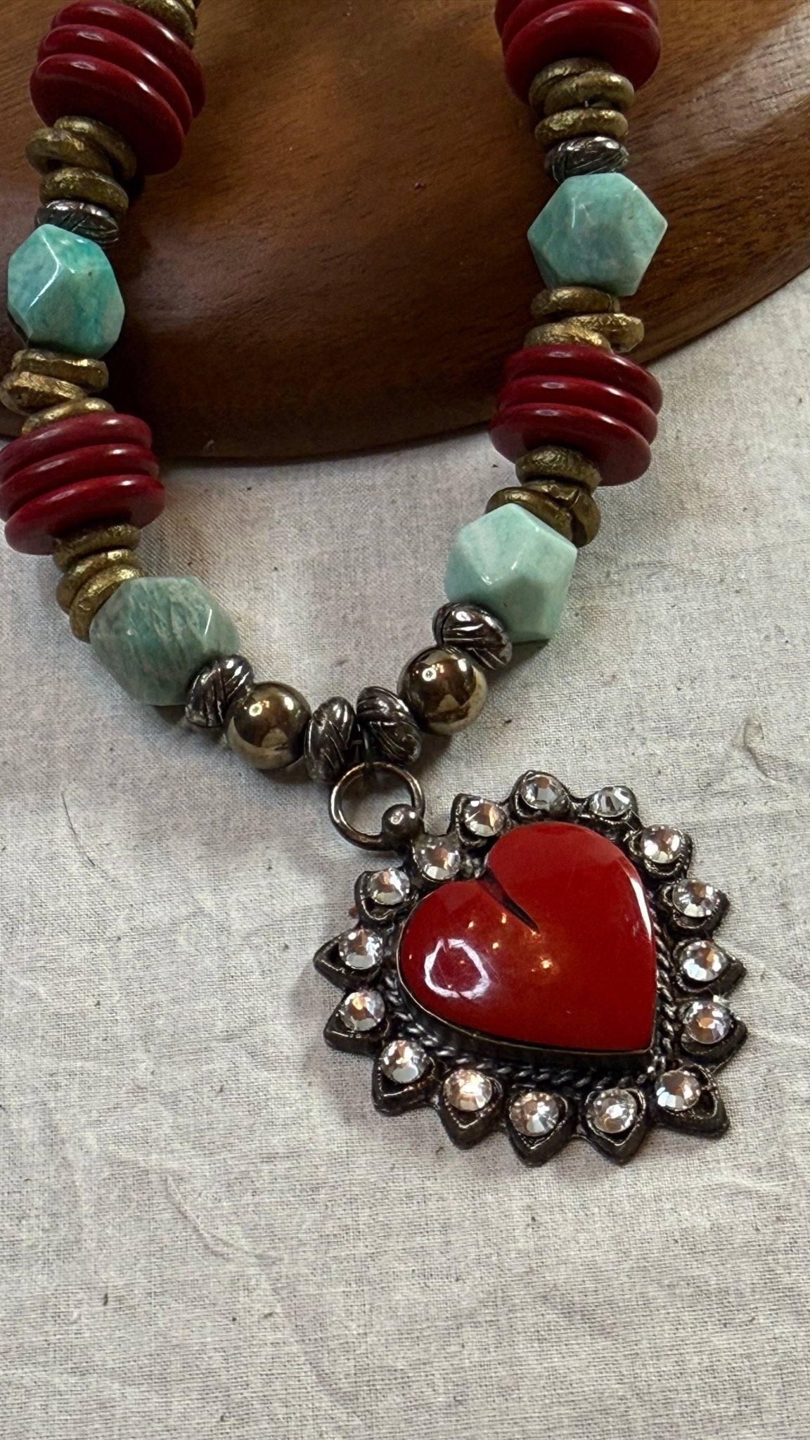 Red Heart Necklace - Vintage Vault Boutique