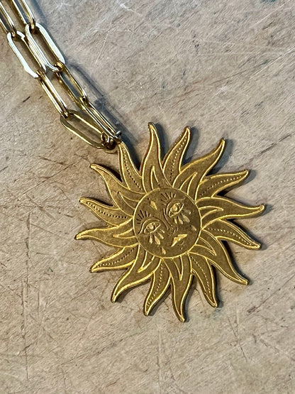 Walk on Sun Necklace