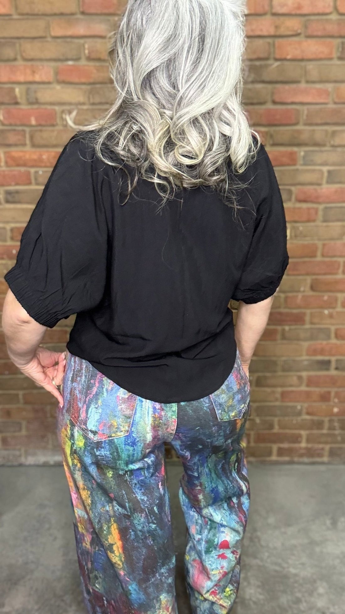 Black Simple Pull On Top - Vintage Vault Boutique