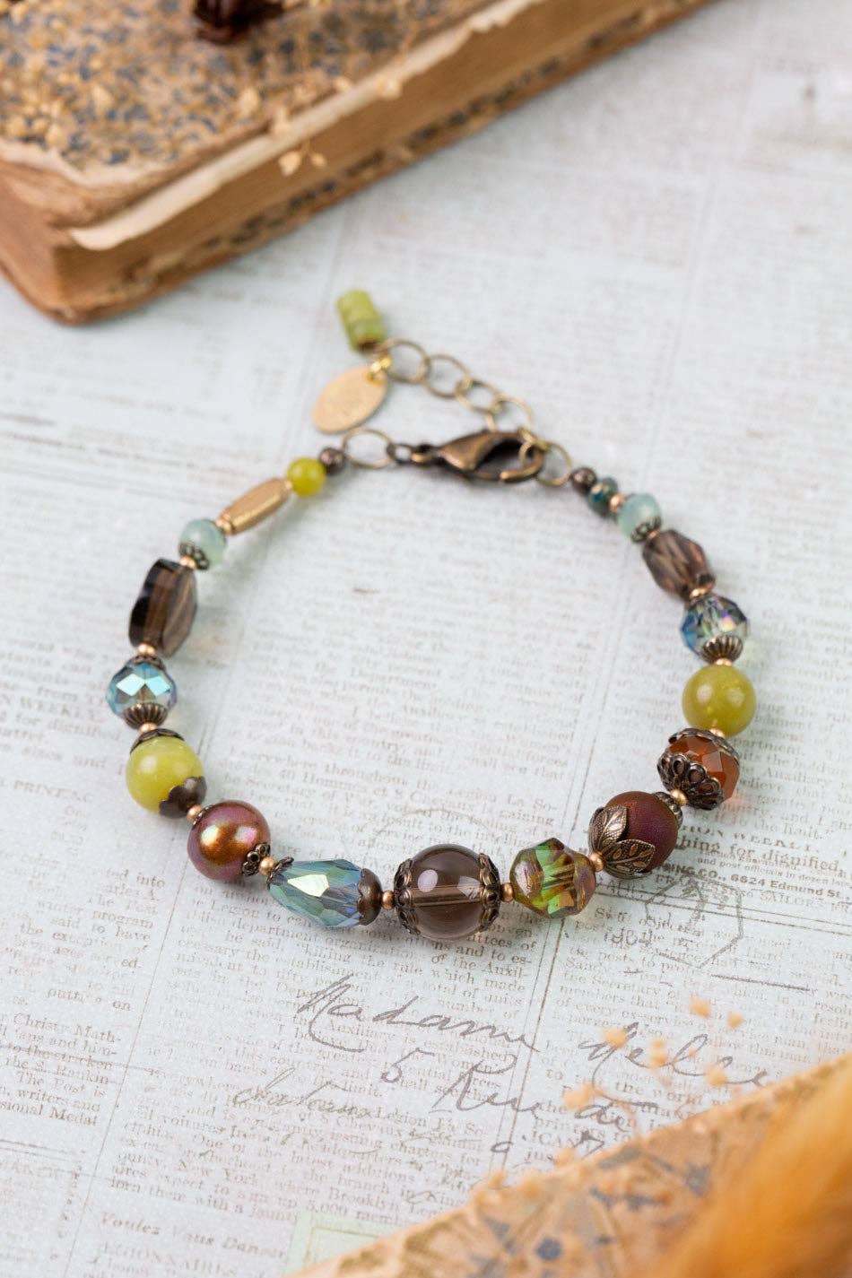 Crisp Autumn 7.5-8.5" Green Jade, Crystal, Freshwater Pearl Collage Bracelet