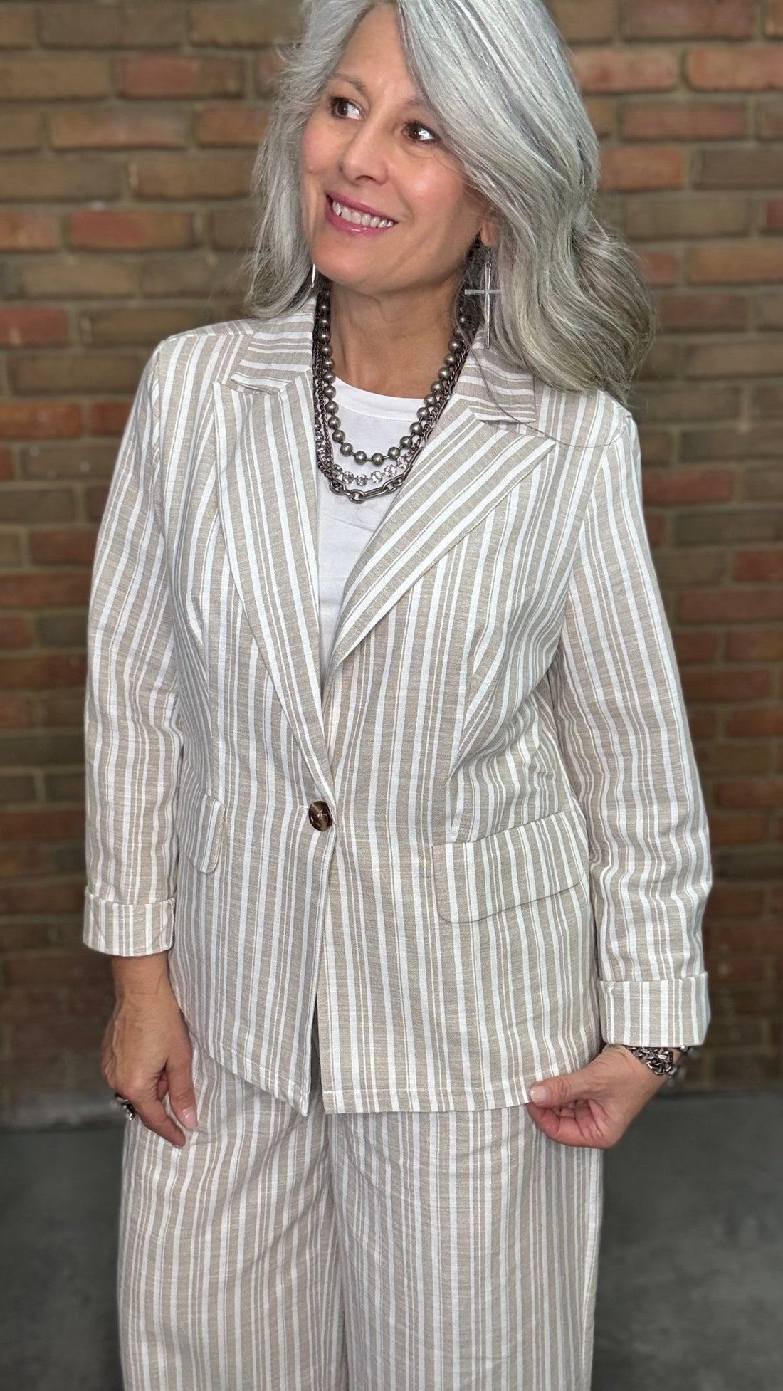 Linen Striped Blazer - Vintage Vault Boutique