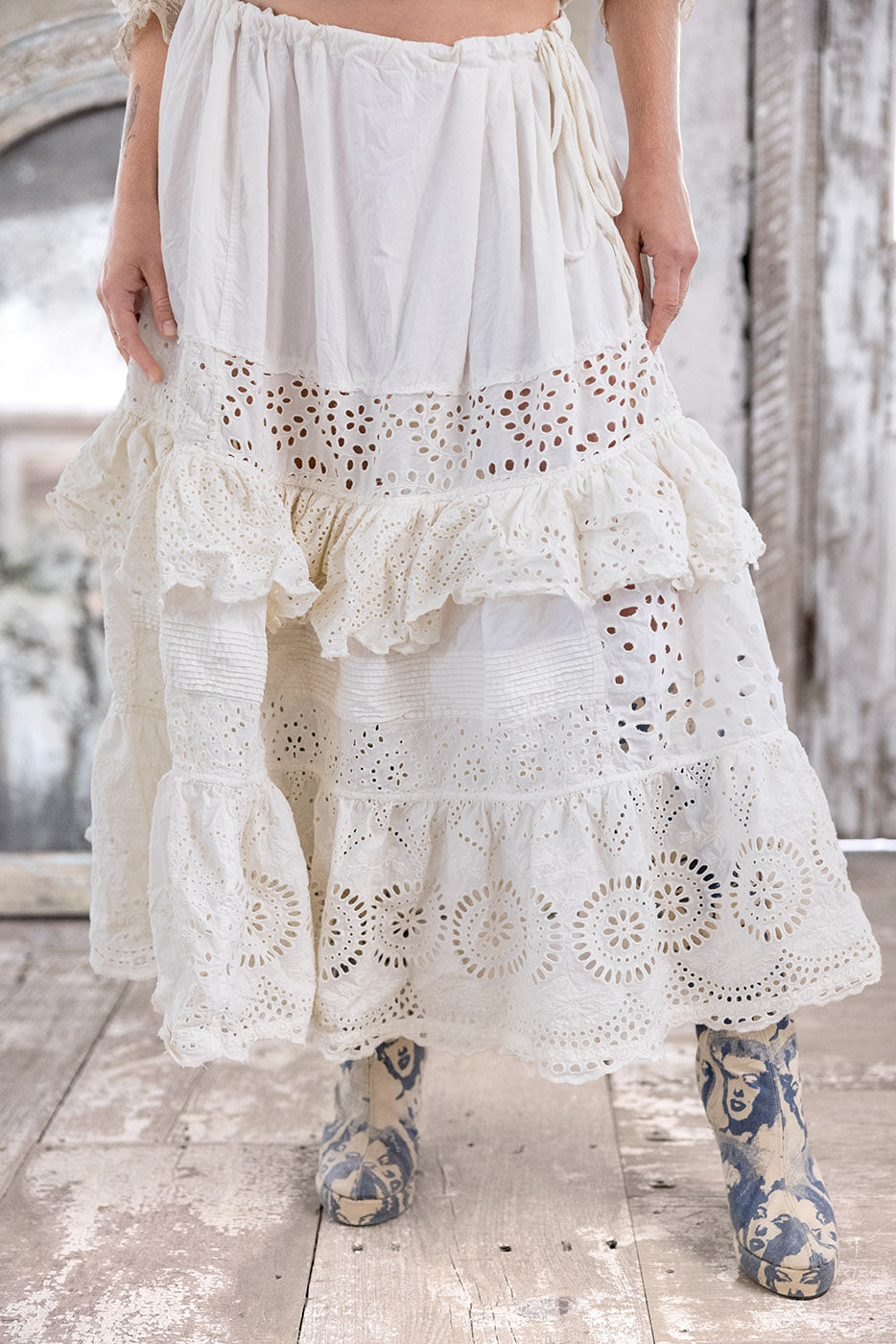 Skirt 197 Eyelet Pissarro Skirt in True