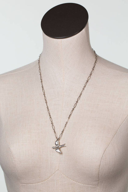 Mint Julep Silver Bird Simple Necklace N050 - Vintage Vault Boutique