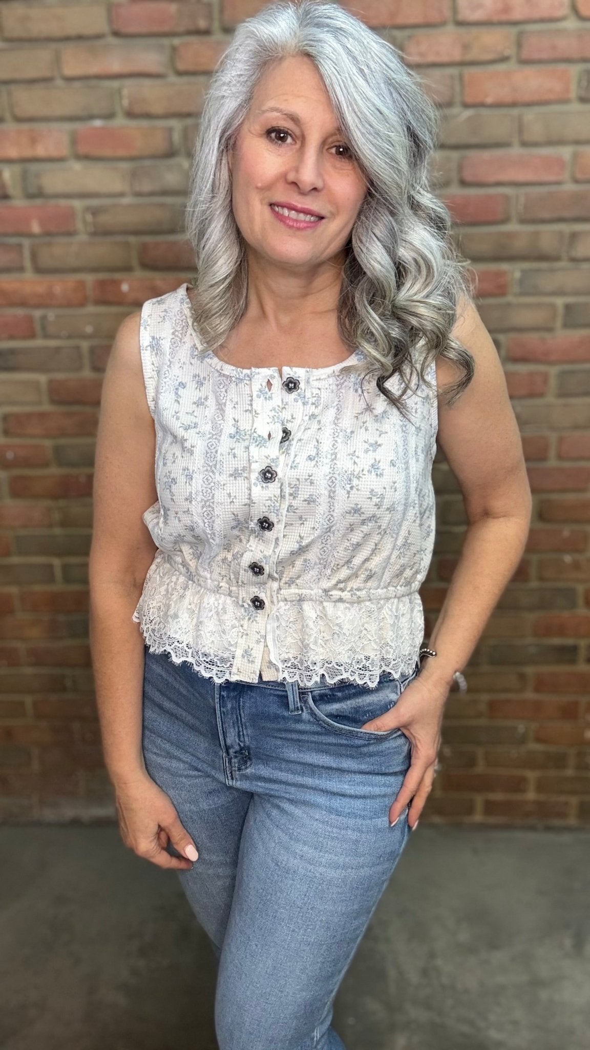 Cream Floral Tank Top - Vintage Vault Boutique