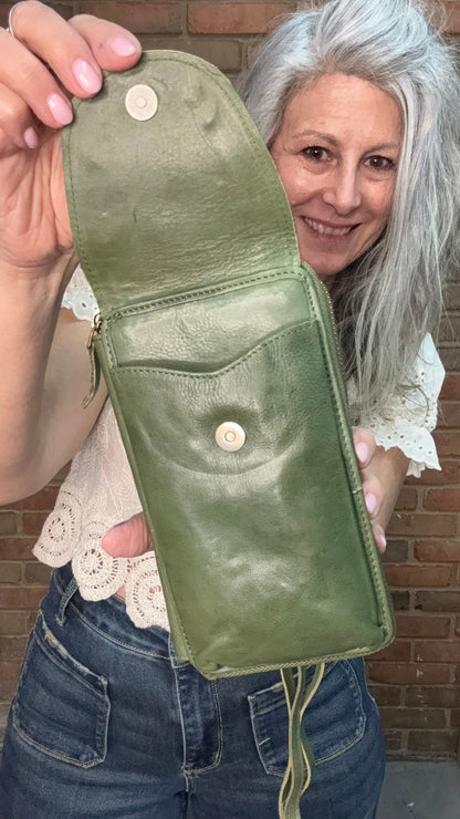 Wallet and Phone Crossbody Bag - Vintage Vault Boutique