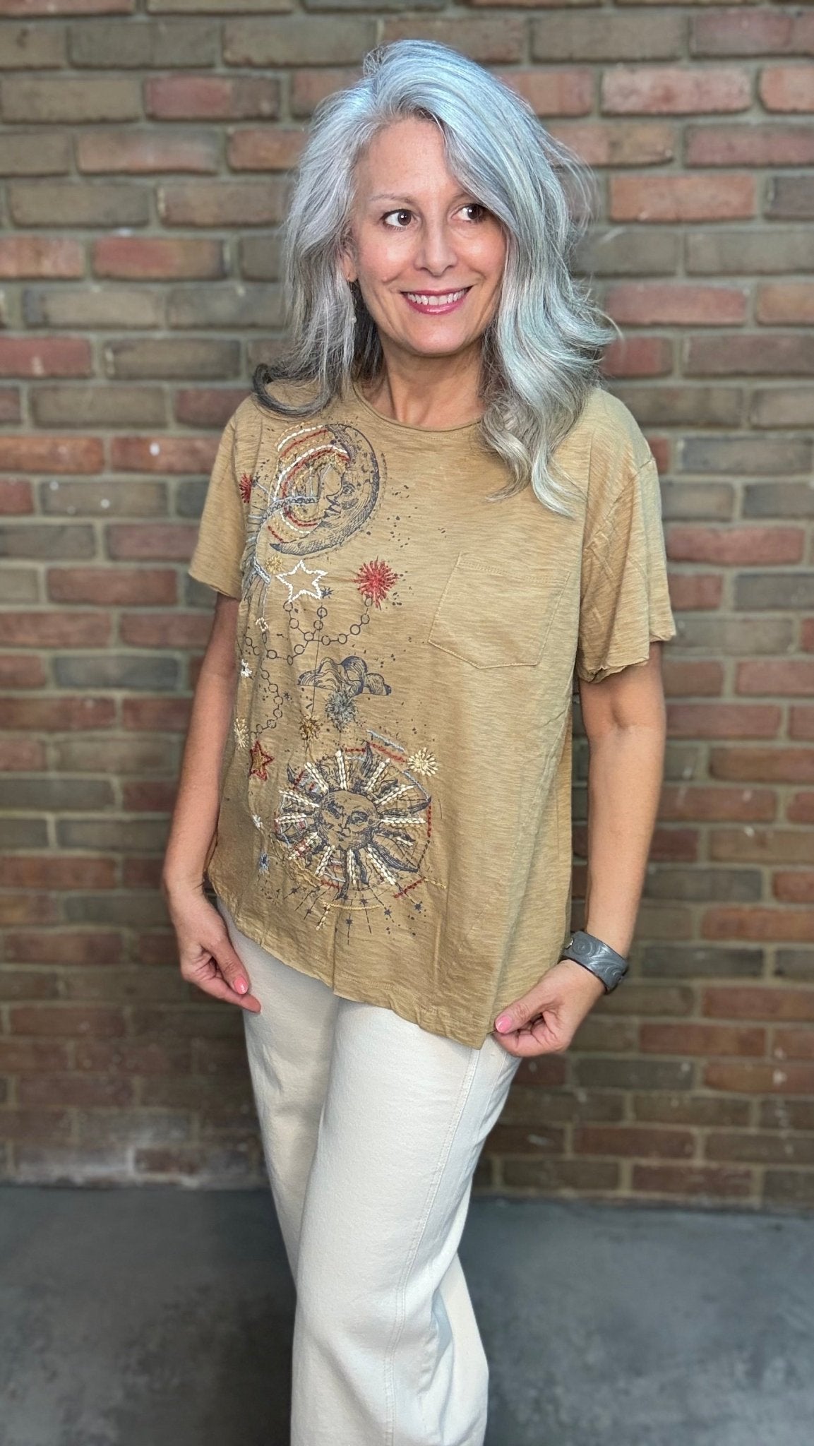 Bindi - Celestrial Embroidery T-Shirt - Vintage Vault Boutique