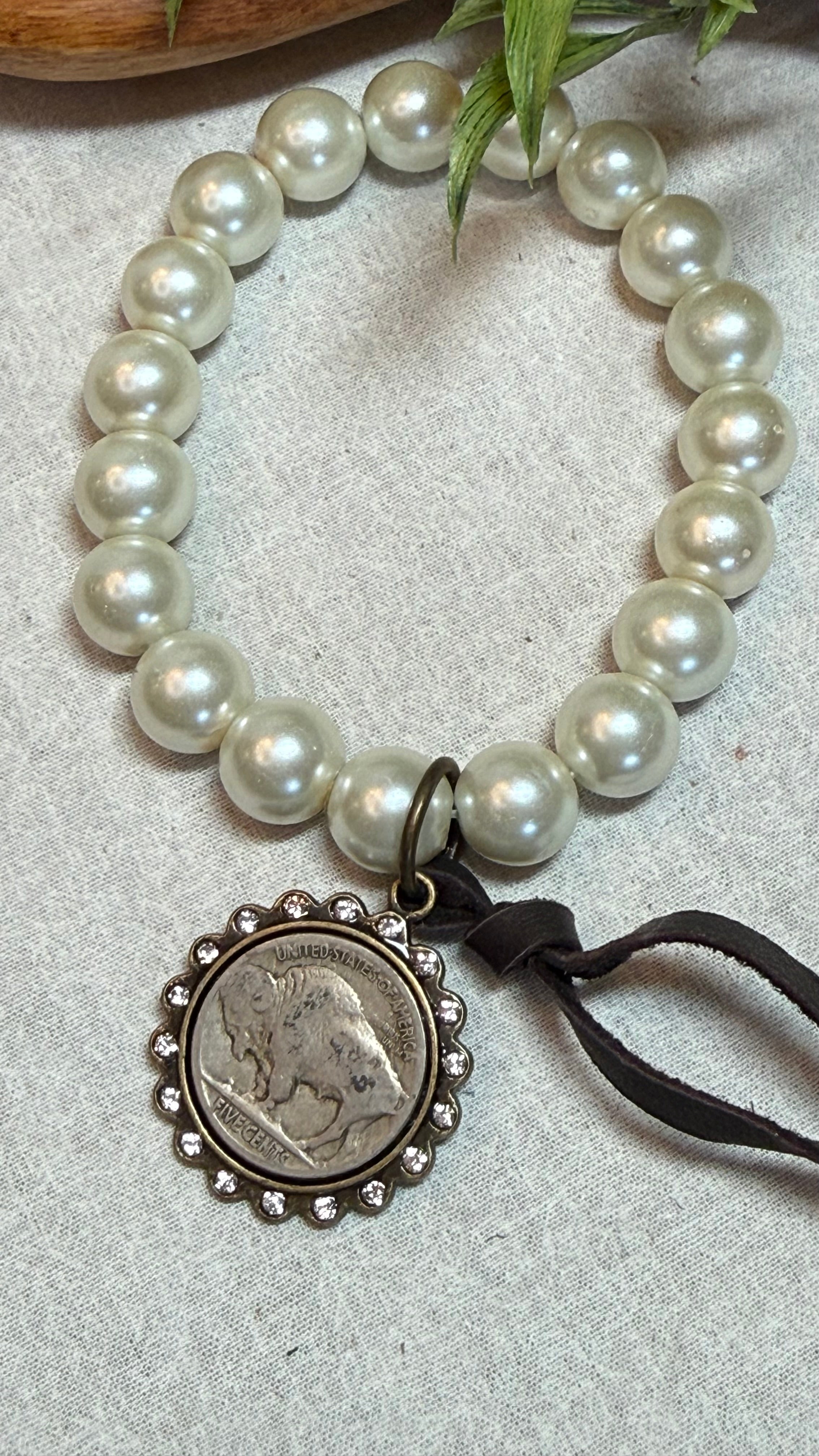 Pearl Nickel Stretch Bracelet