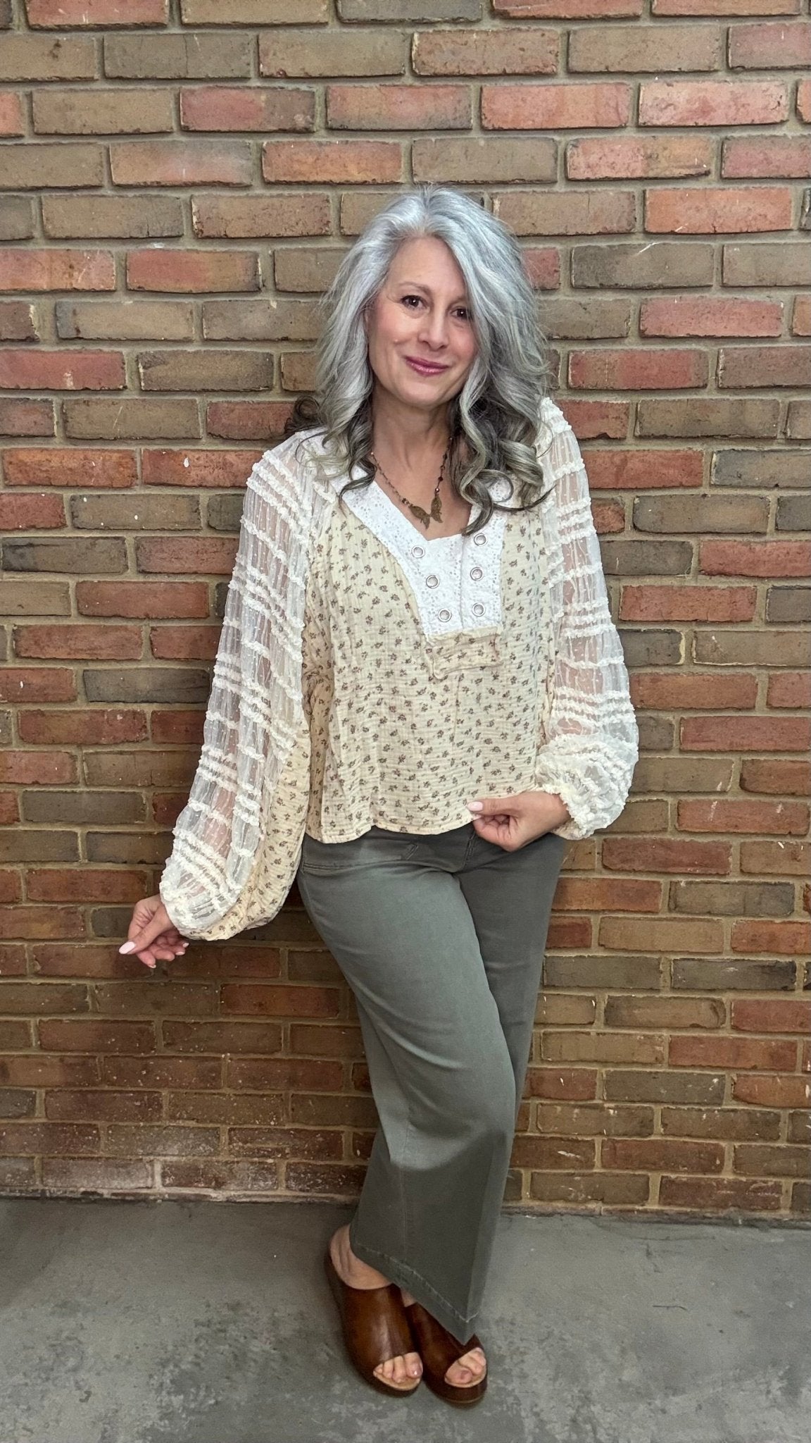 Balloon Sleeve Printed Top - Vintage Vault Boutique