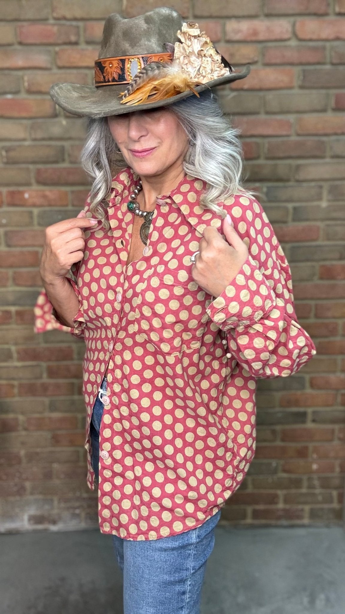 To The Point Shirt - Lovely Dot - Vintage Vault Boutique