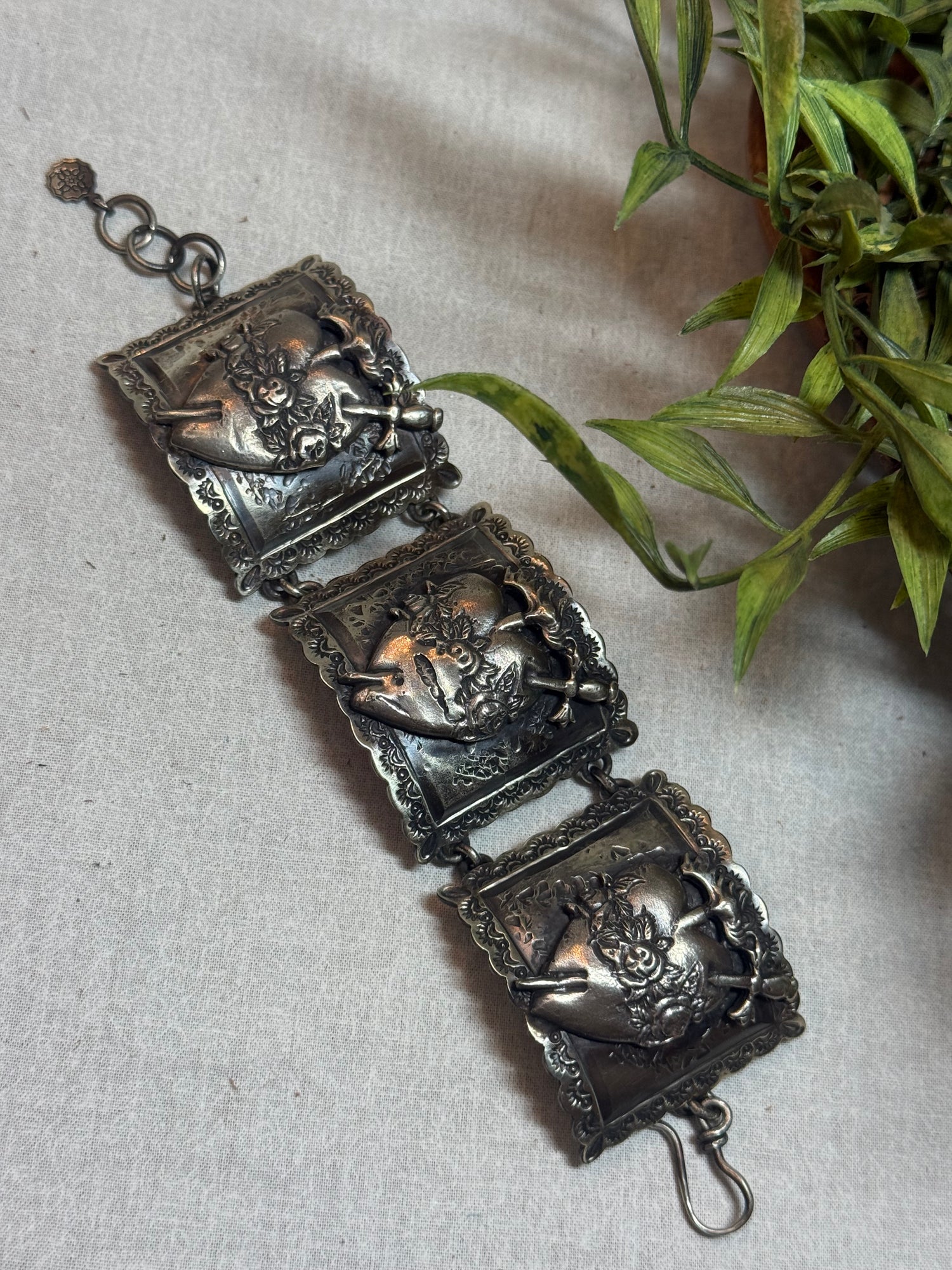 Silver Heart Link Bracelet